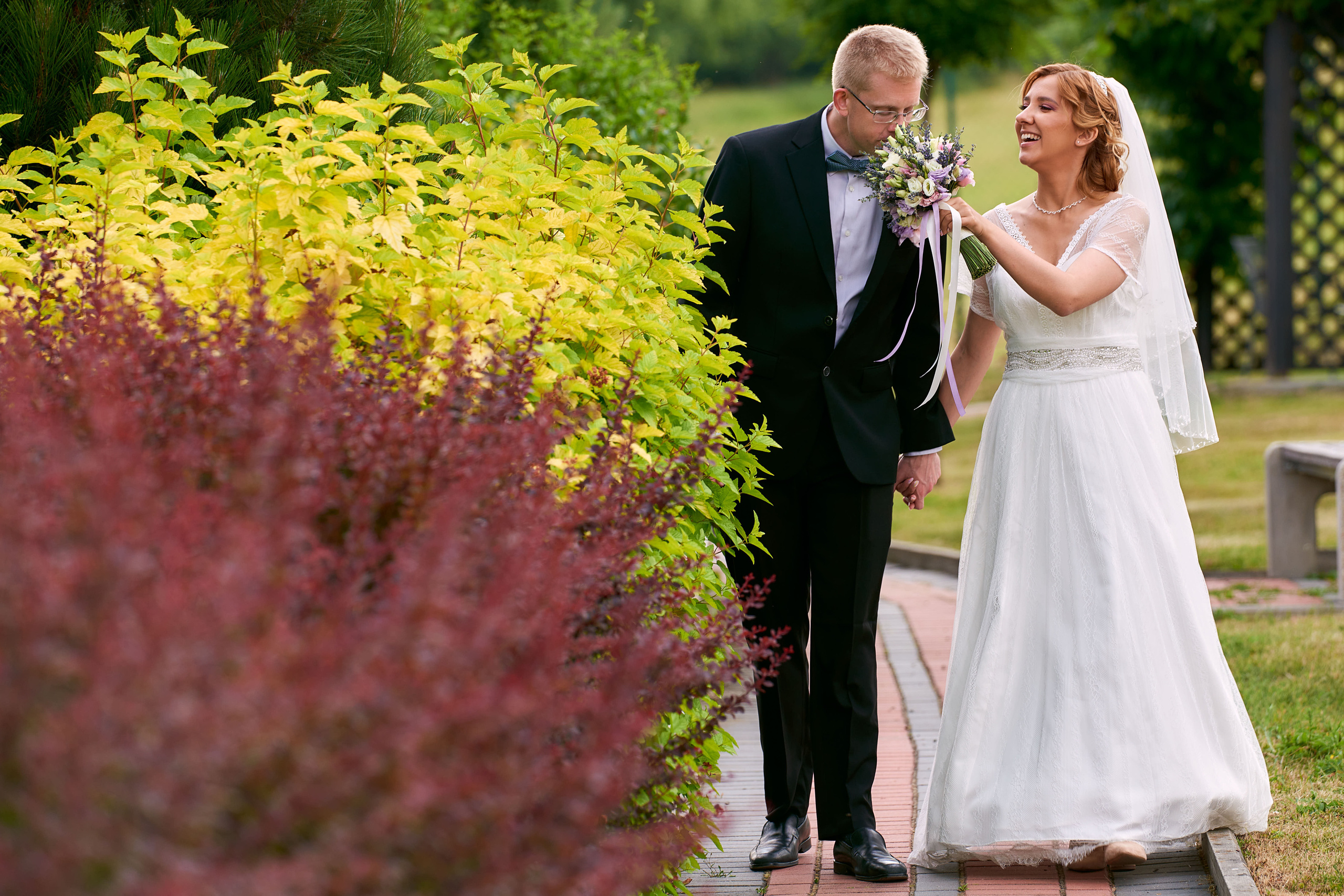 Svadobny fotograf svadobny fotograf cena kameraman na svadbu cena. Fotograf kameraman na svadbu Bratislava Banská Bystrica Сelé Slovensko svadobný kameraman
