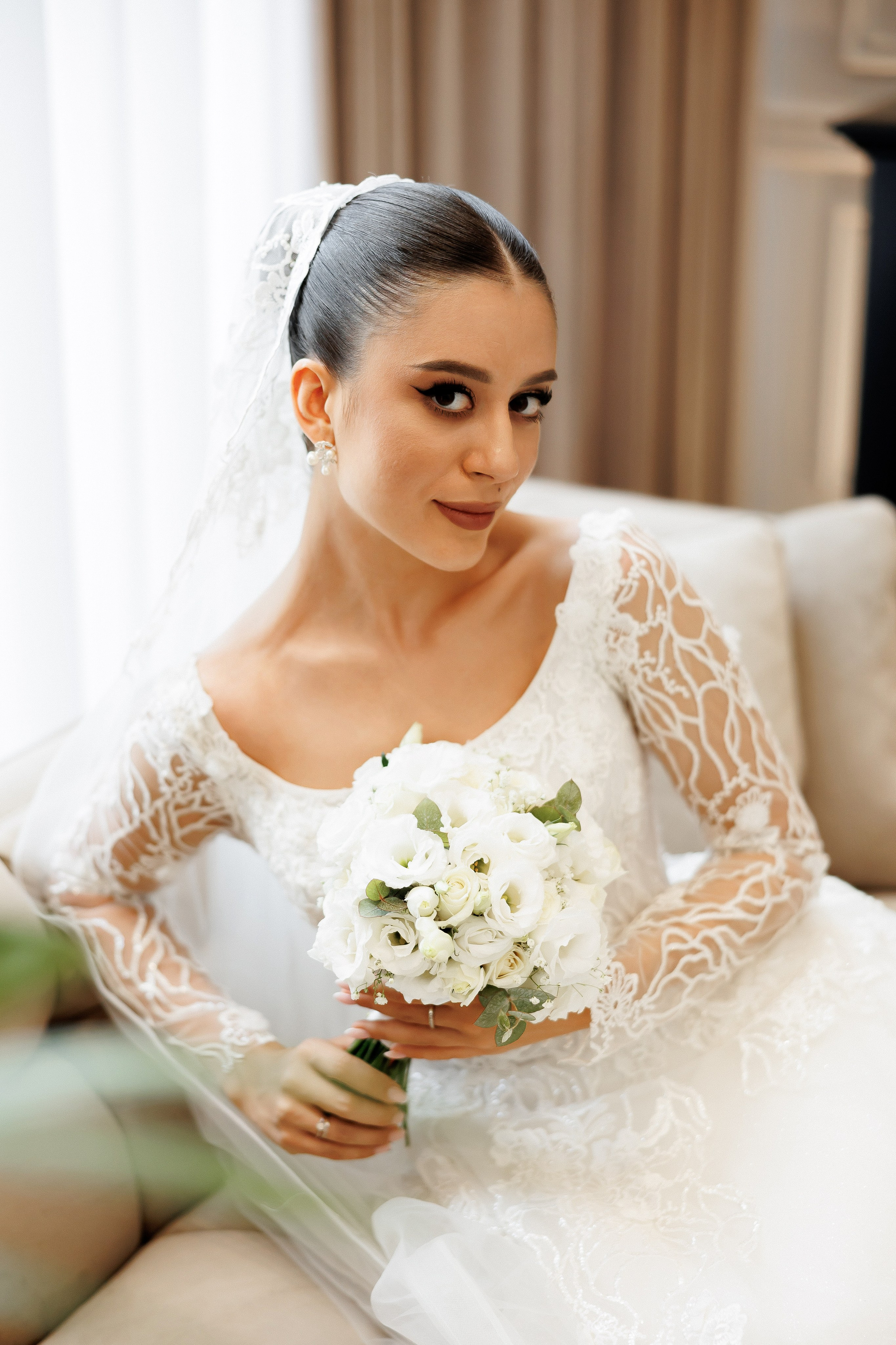 Serghei & Erica — Queen Residence. Servicii Foto și Video 067188353