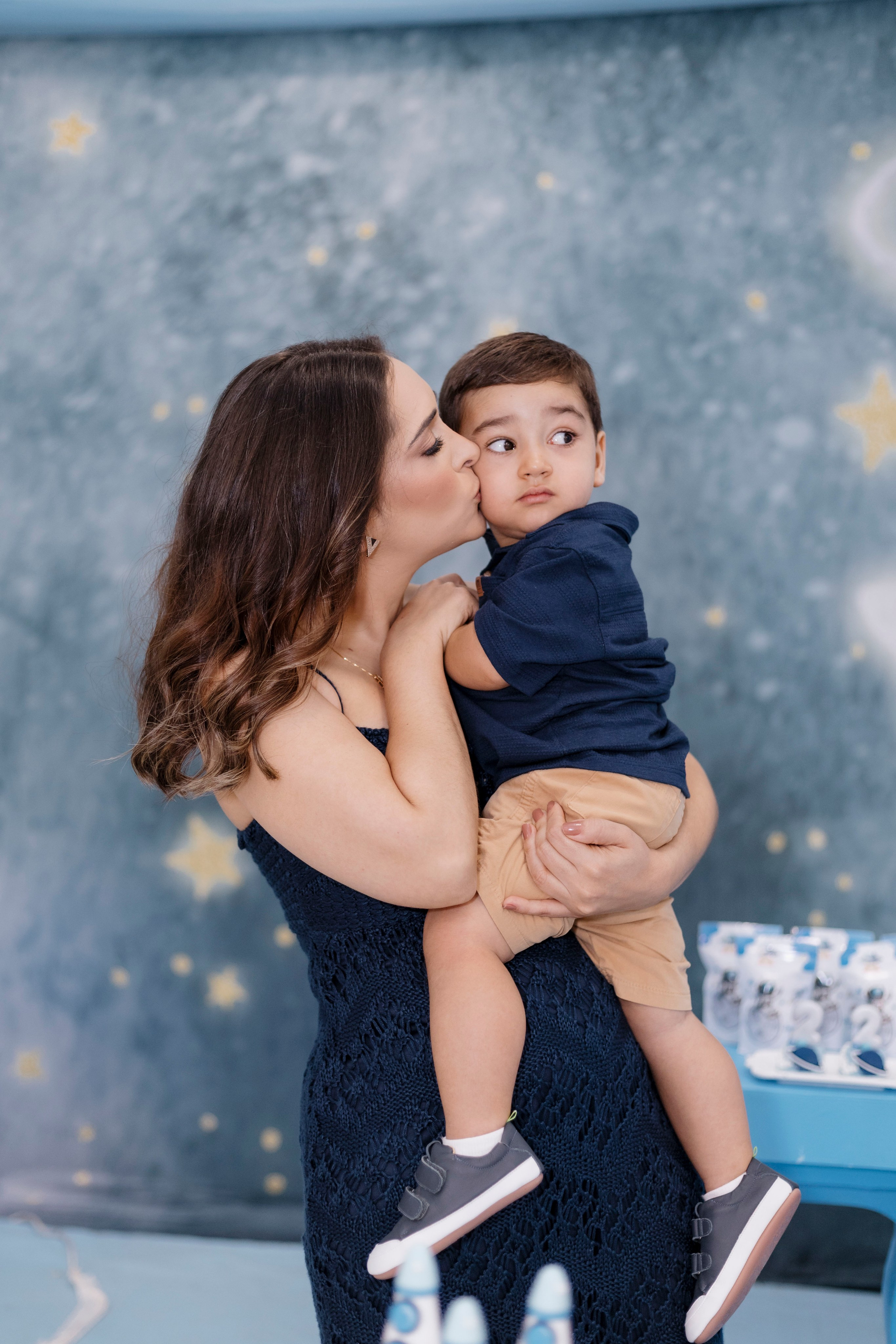 Aniversário de 2 anos registrado com fotografia natural