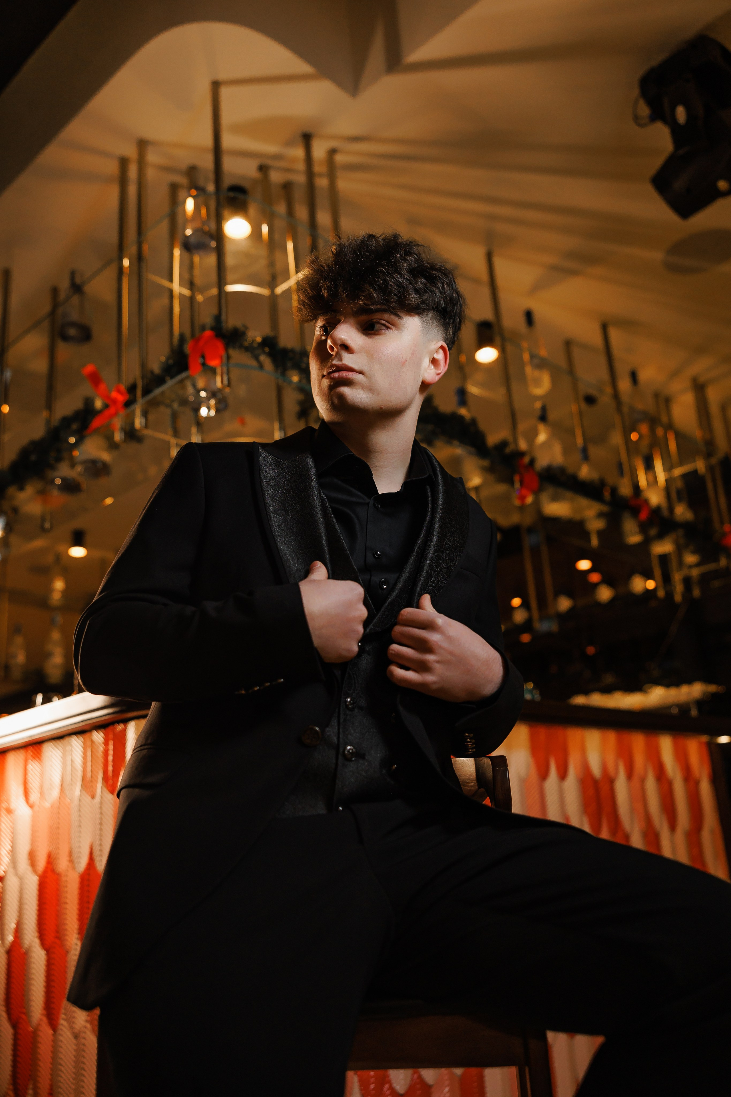 Fotografii de majorat. Adrian Bârsan