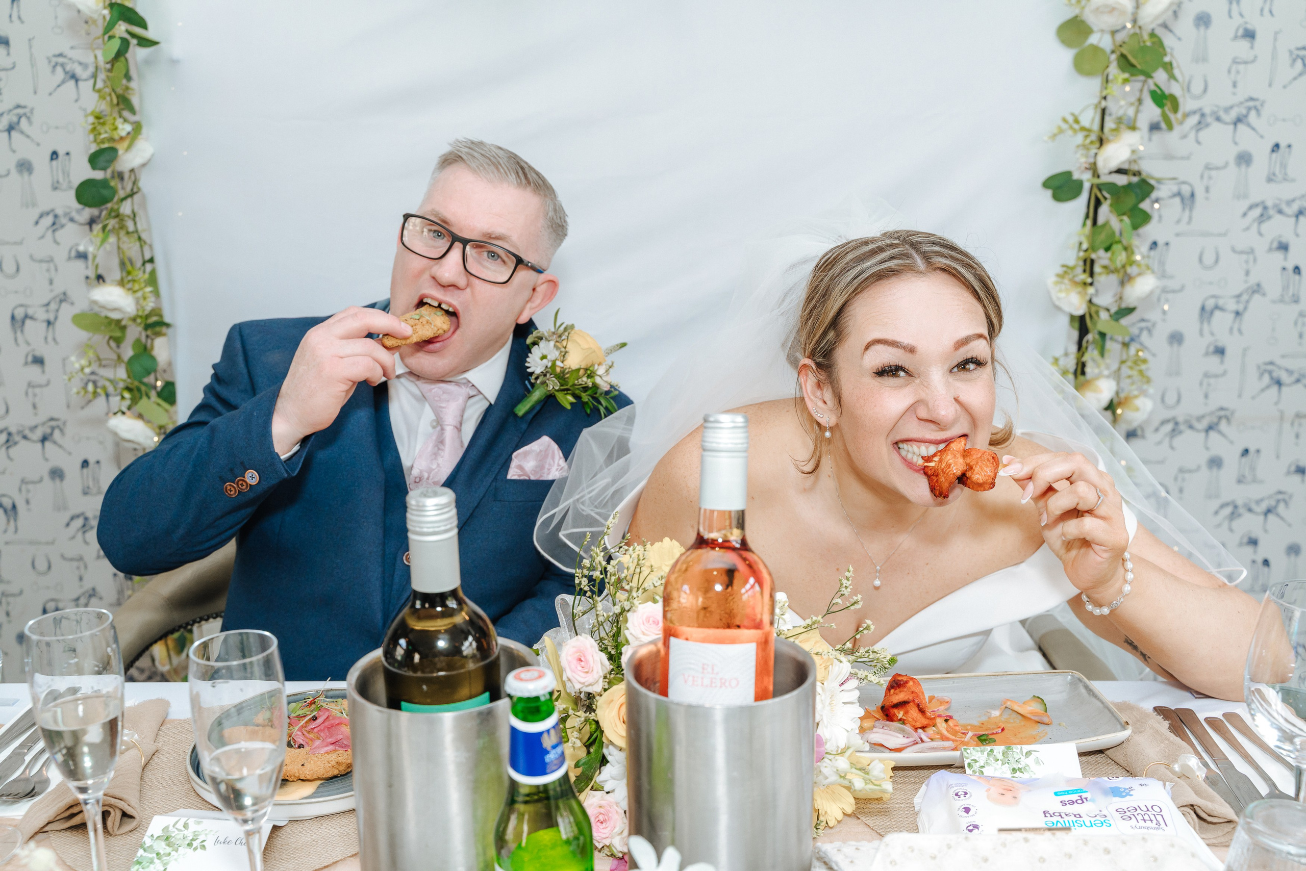 Luke and Nicola’s wedding at Danson House. Photographer in England Ekaterina Romanova