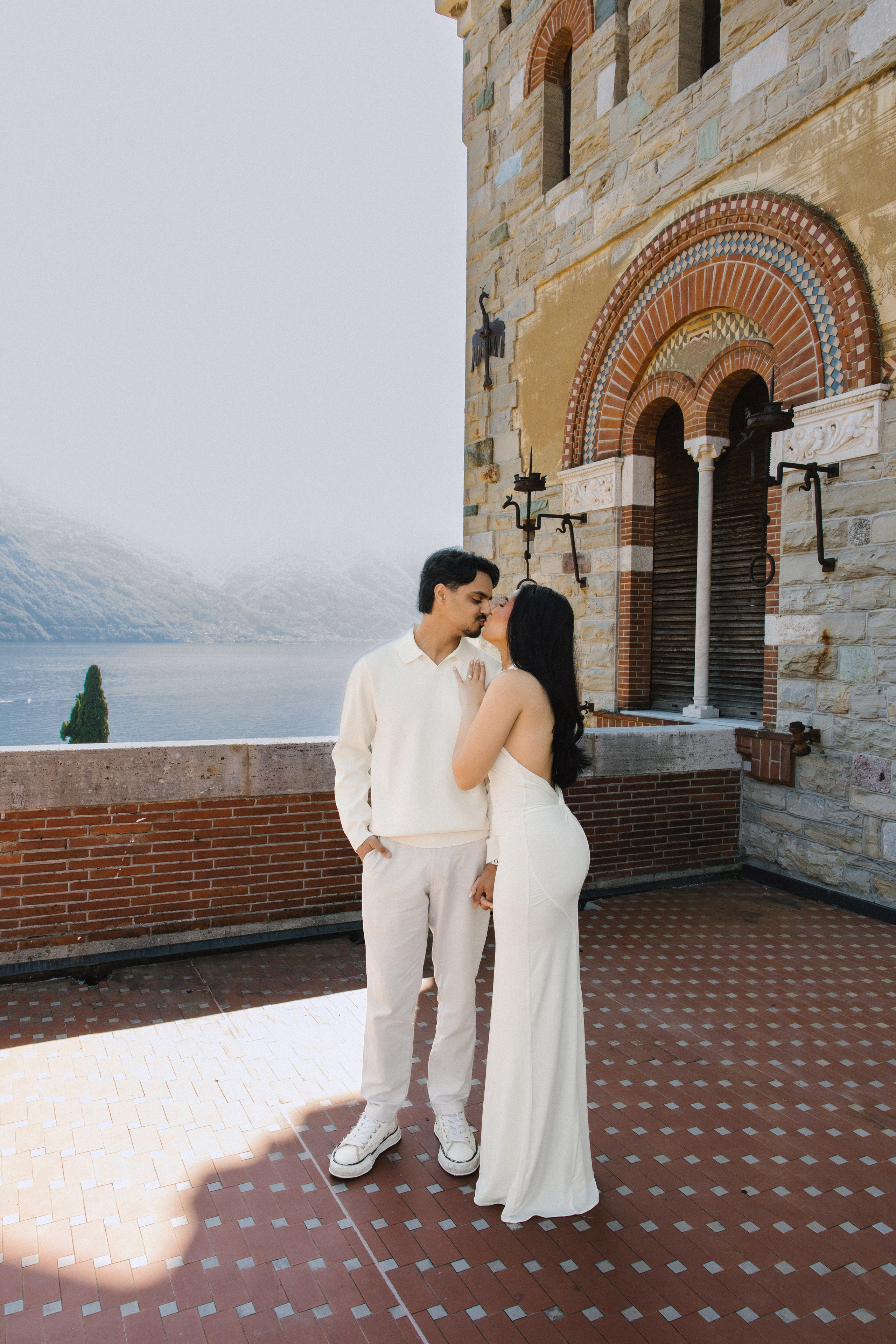 Vish & Kajal. Wedding photographer in Italy