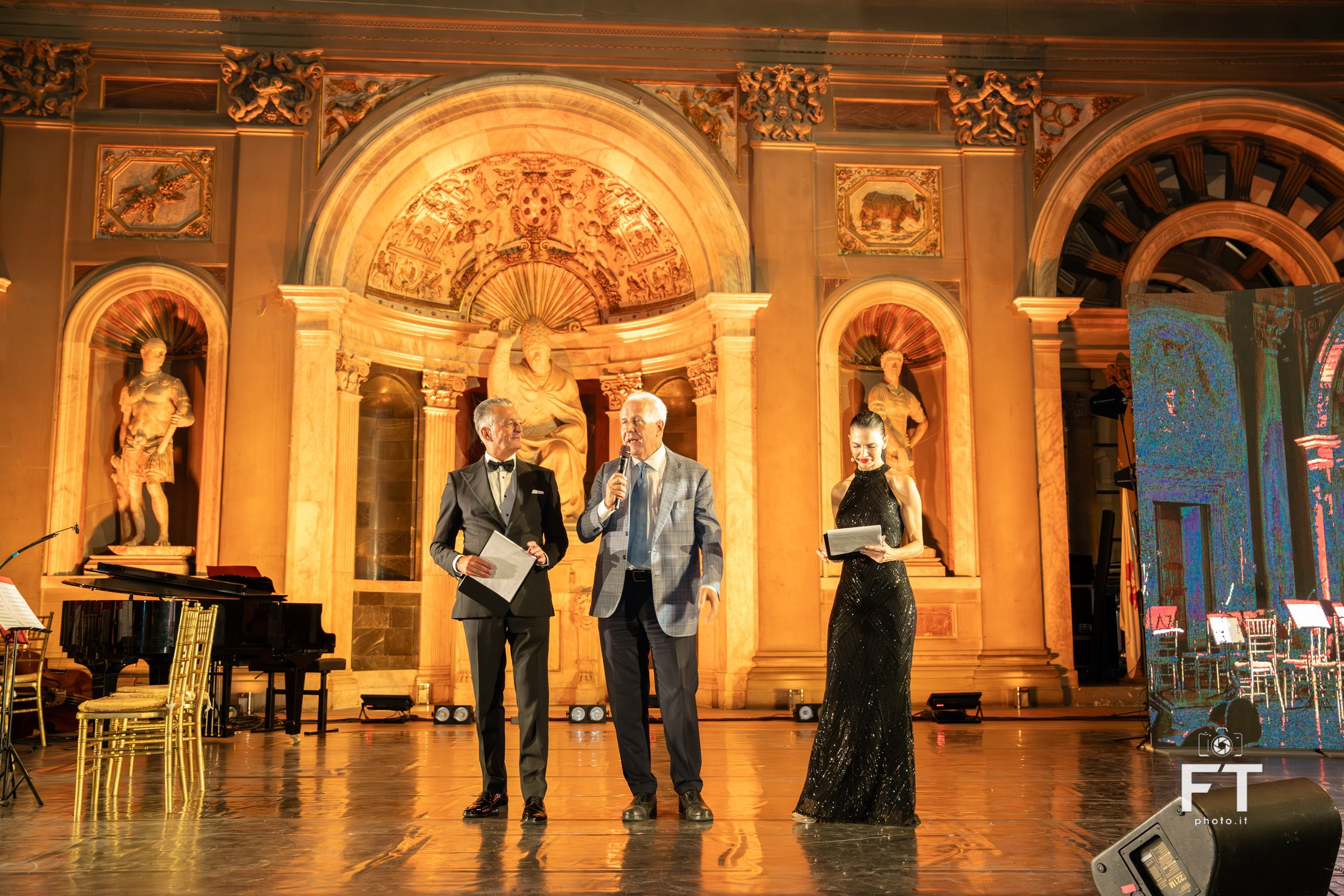 Luxury Charity Dinner ANT. Ftphoto