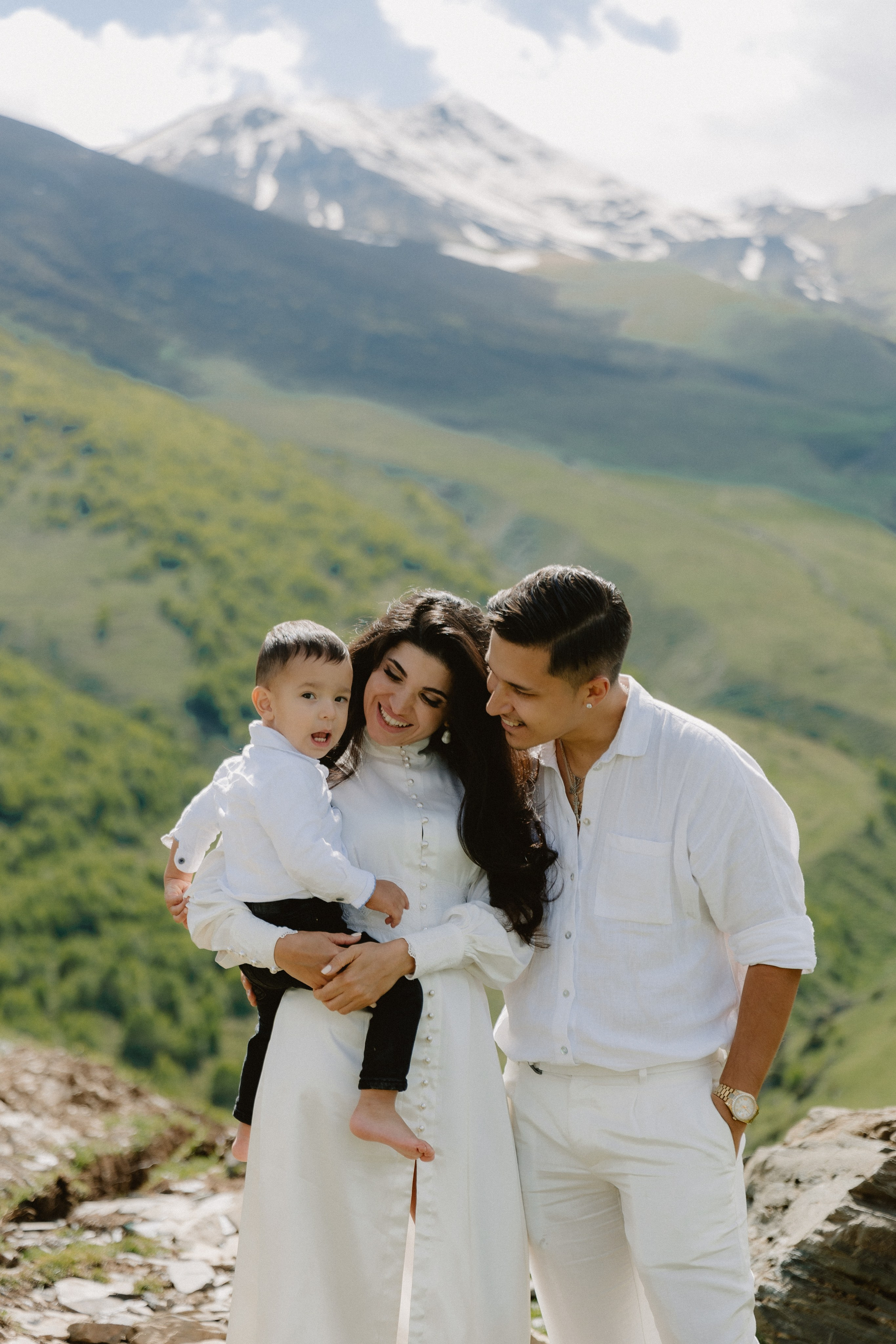 Kazbegi (3,5 hours from Tbilisi)/Казбеги (3,5 часа от Тбилиси). Photographer Anna Nazarenko