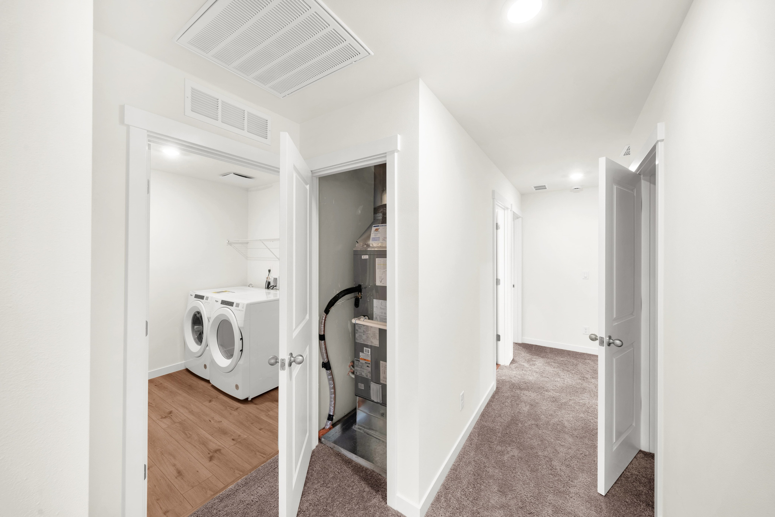 Real Estate photography. Washington state. EVAN ARISTOV WEDDING PHOTOGRAPHY — Seattle Wedding Photographer