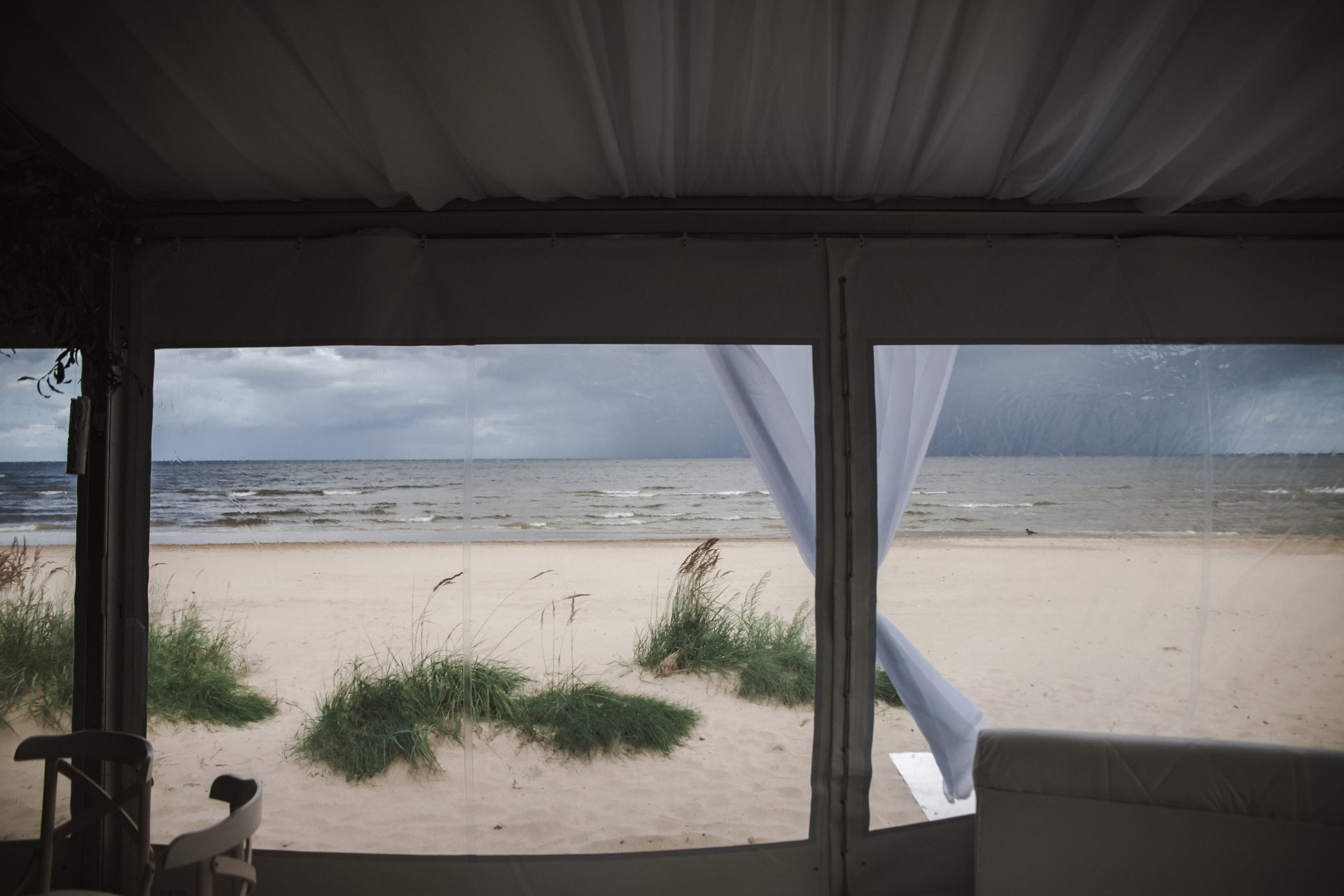 Wedding in Jurmala. Wedding and portrait photographer in Poland Vitali Frozen