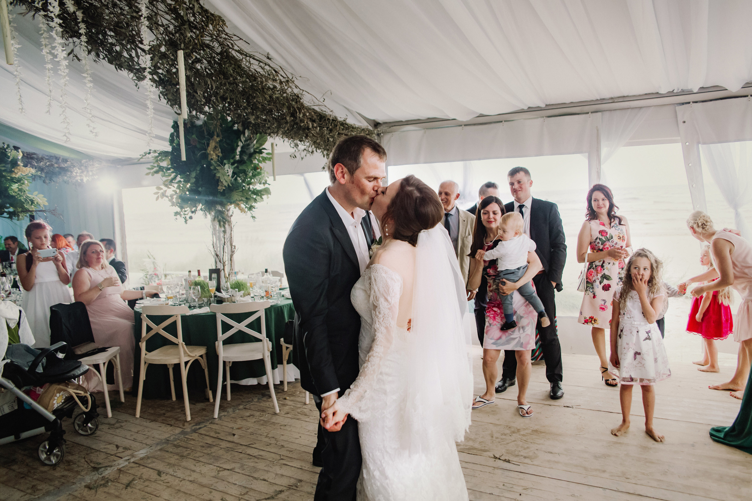 Wedding in Jurmala. Wedding and portrait photographer in Poland Vitali Frozen