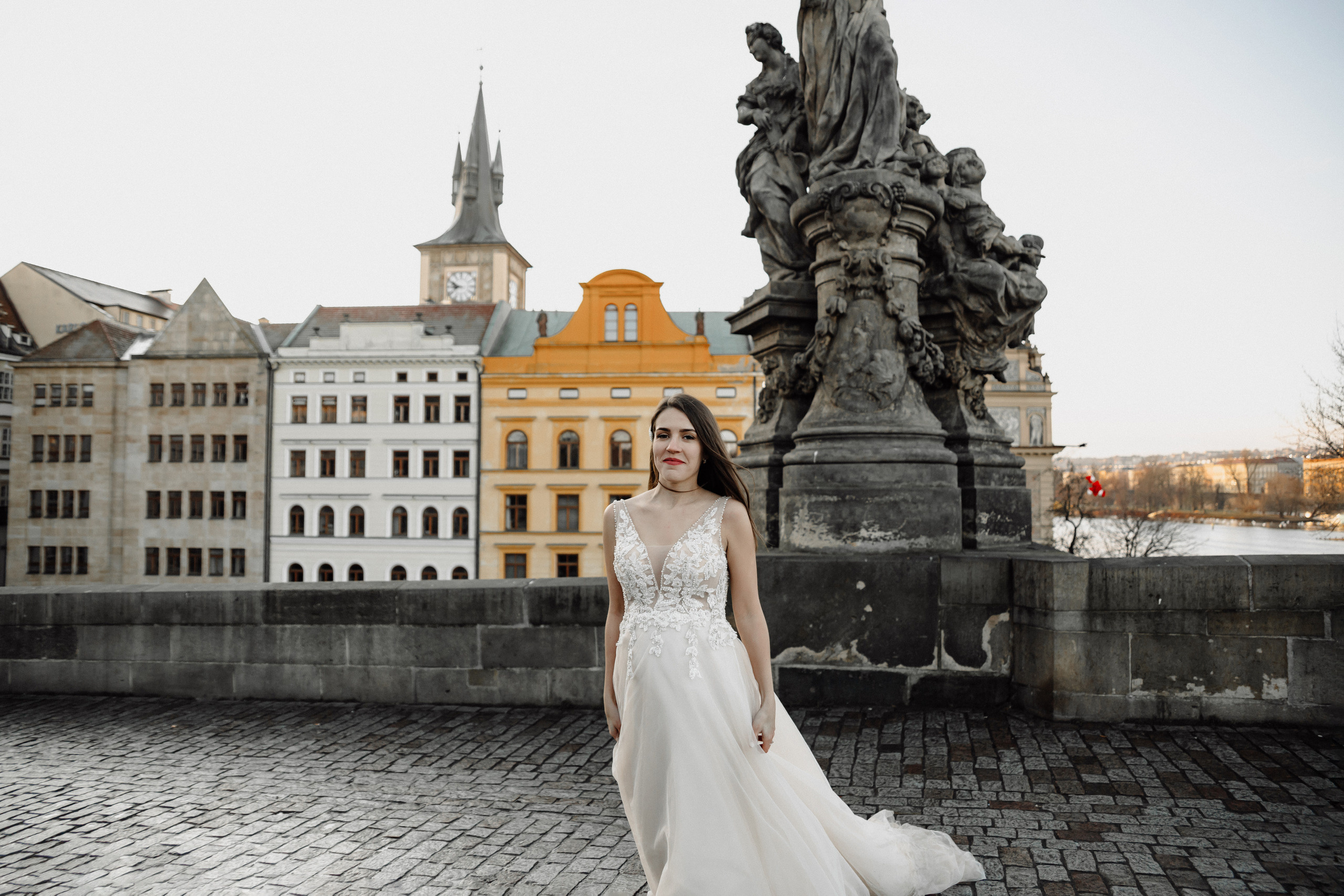 Christmas elopement of a couple in Prague. Wedding and portrait photographer in Poland Vitali Frozen