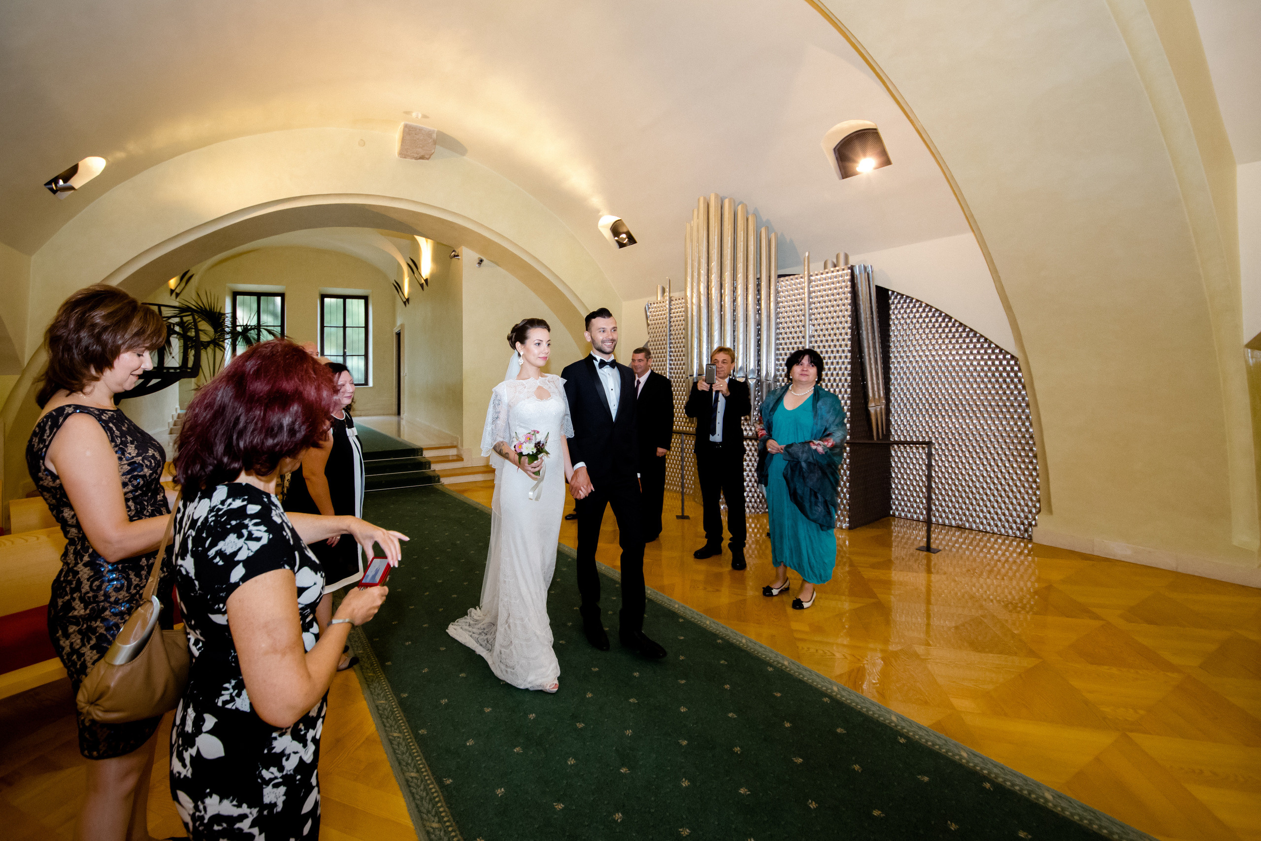 P&V wedding. Wedding and portrait photographer in Poland Vitali Frozen
