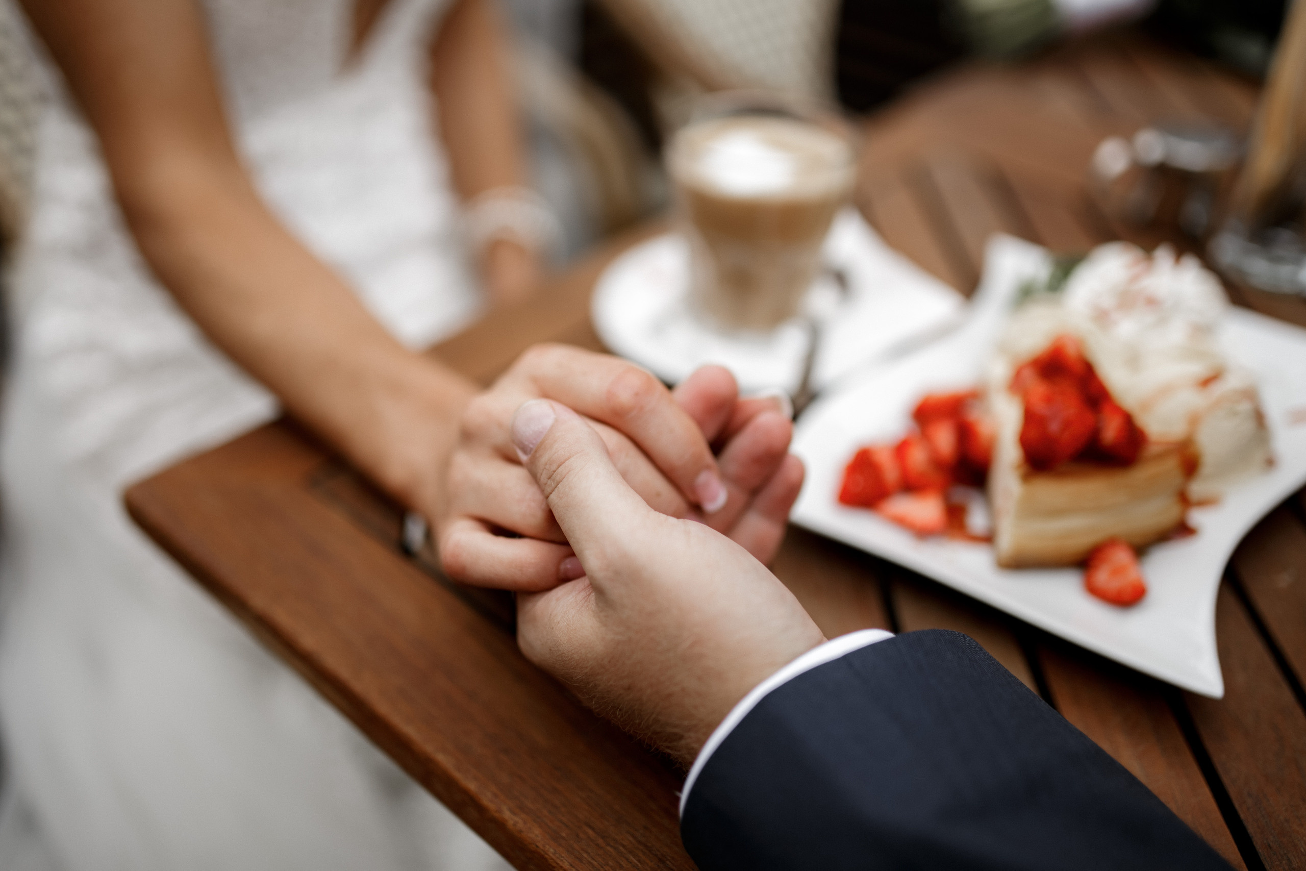 J&C wedding. Wedding and portrait photographer in Poland Vitali Frozen