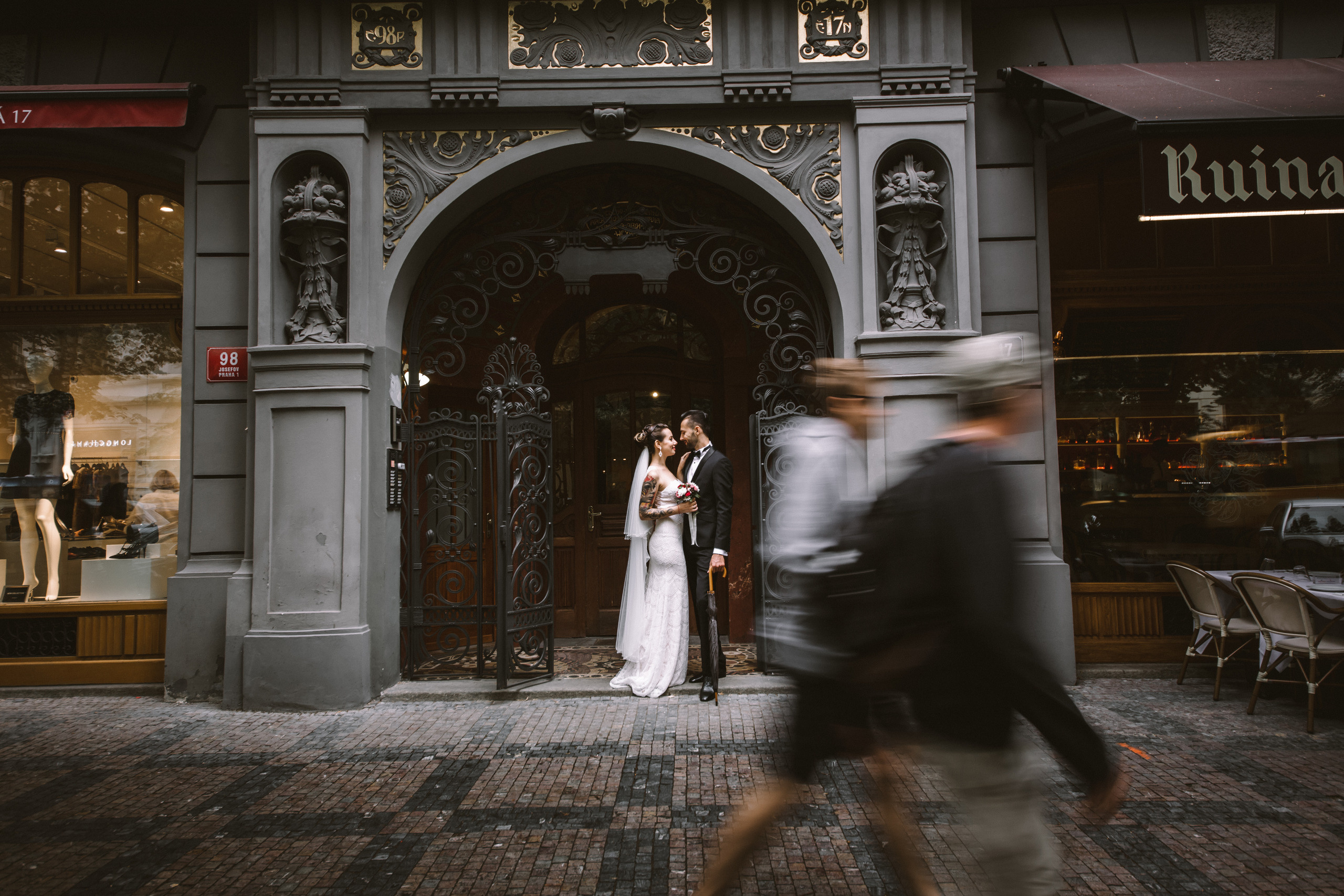 P&V wedding. Wedding and portrait photographer in Poland Vitali Frozen
