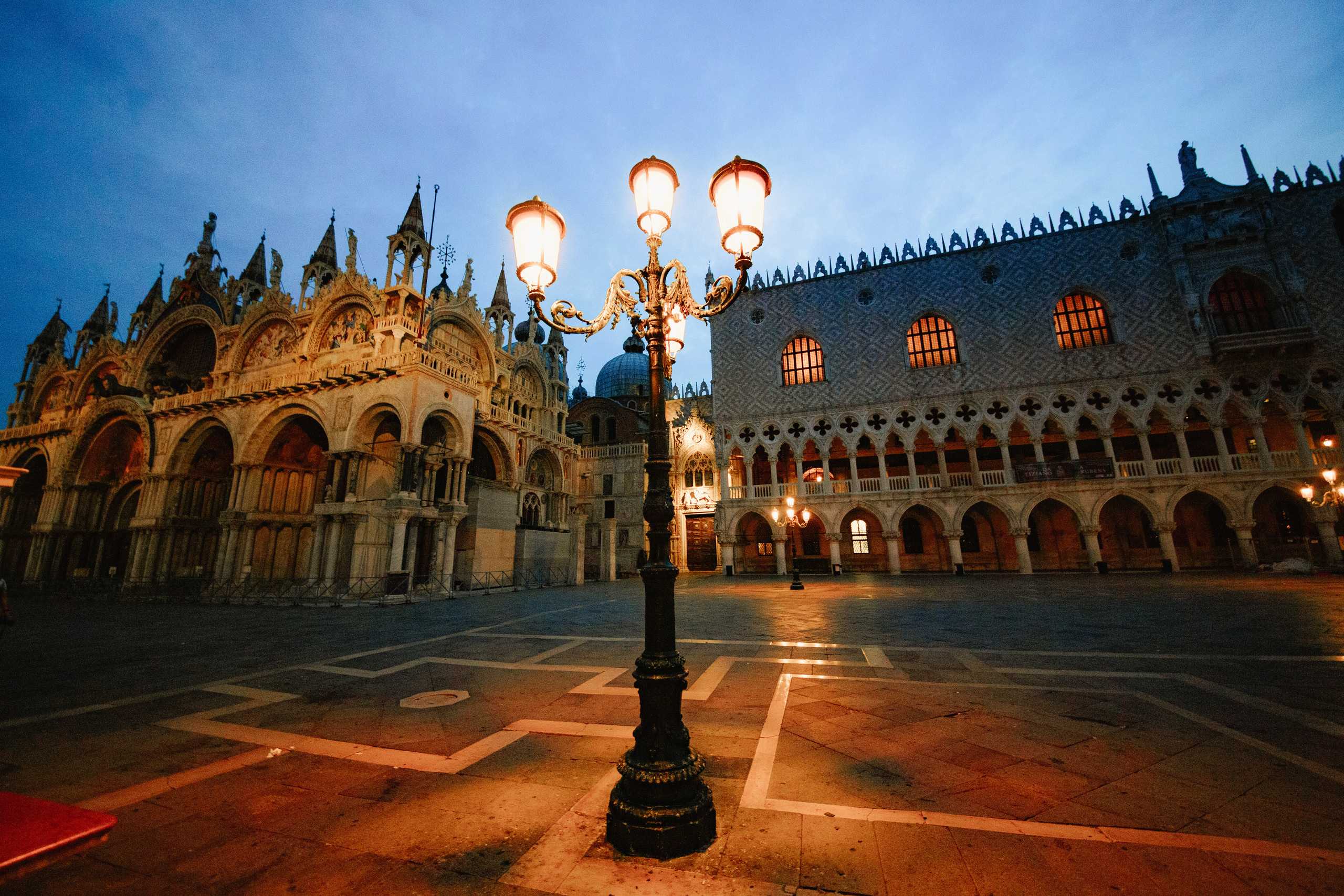 A&L elopement. Wedding and portrait photographer in Poland Vitali Frozen