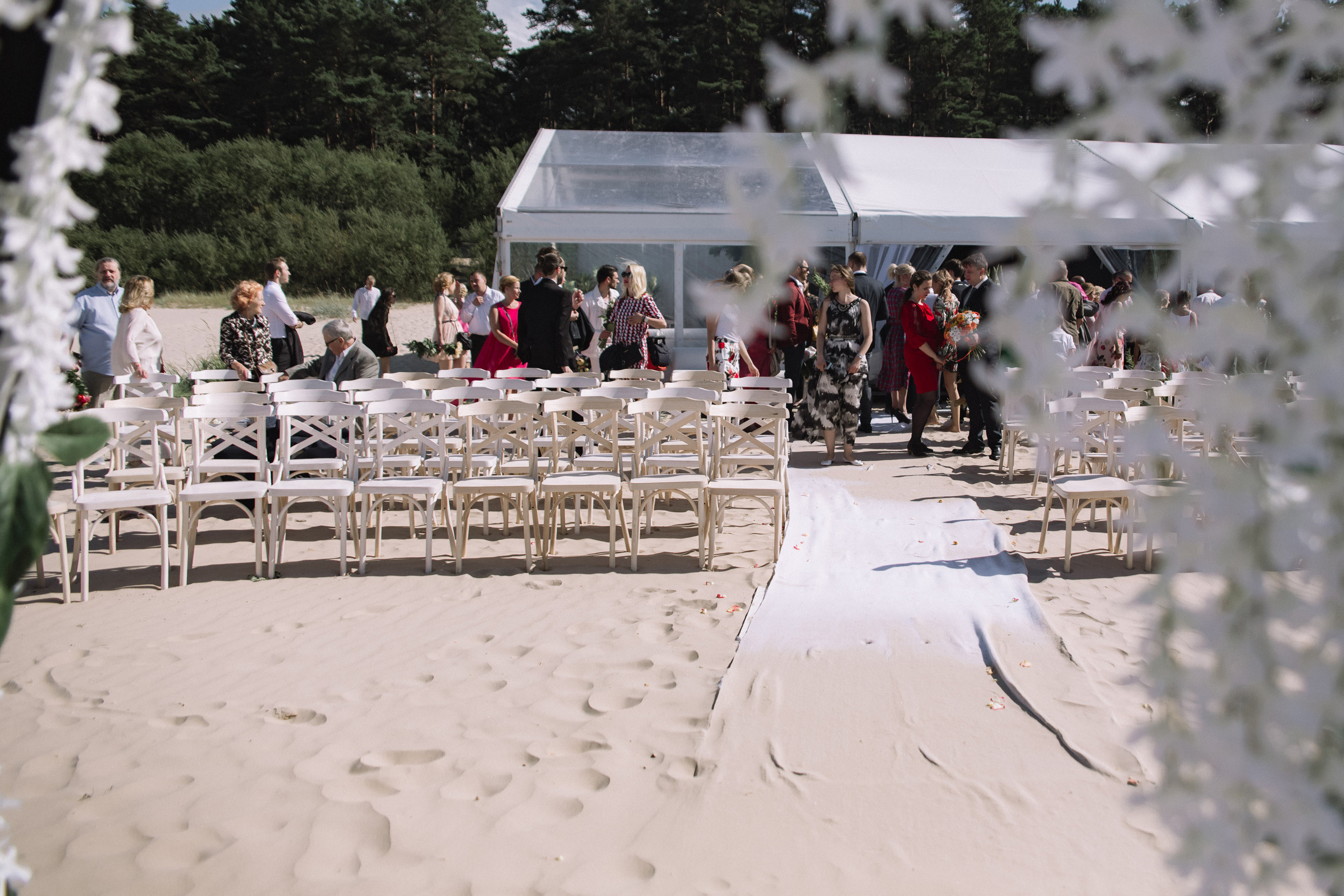 Wedding in Jurmala. Wedding and portrait photographer in Poland Vitali Frozen