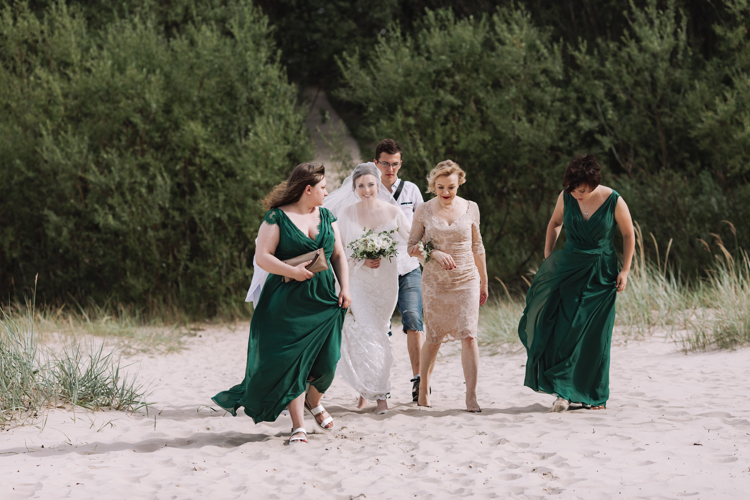 Wedding in Jurmala. Wedding and portrait photographer in Poland Vitali Frozen