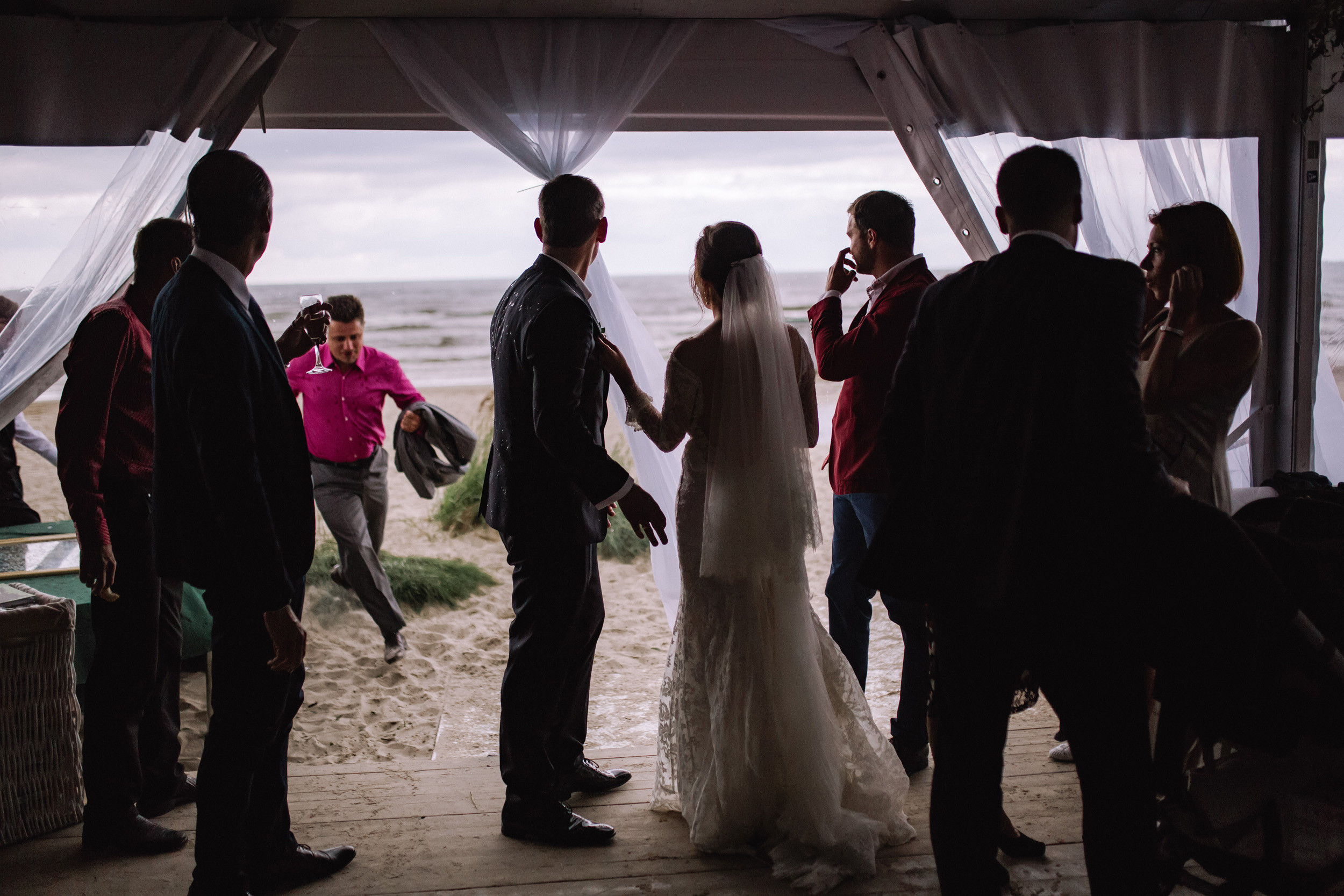 Wedding in Jurmala. Wedding and portrait photographer in Poland Vitali Frozen