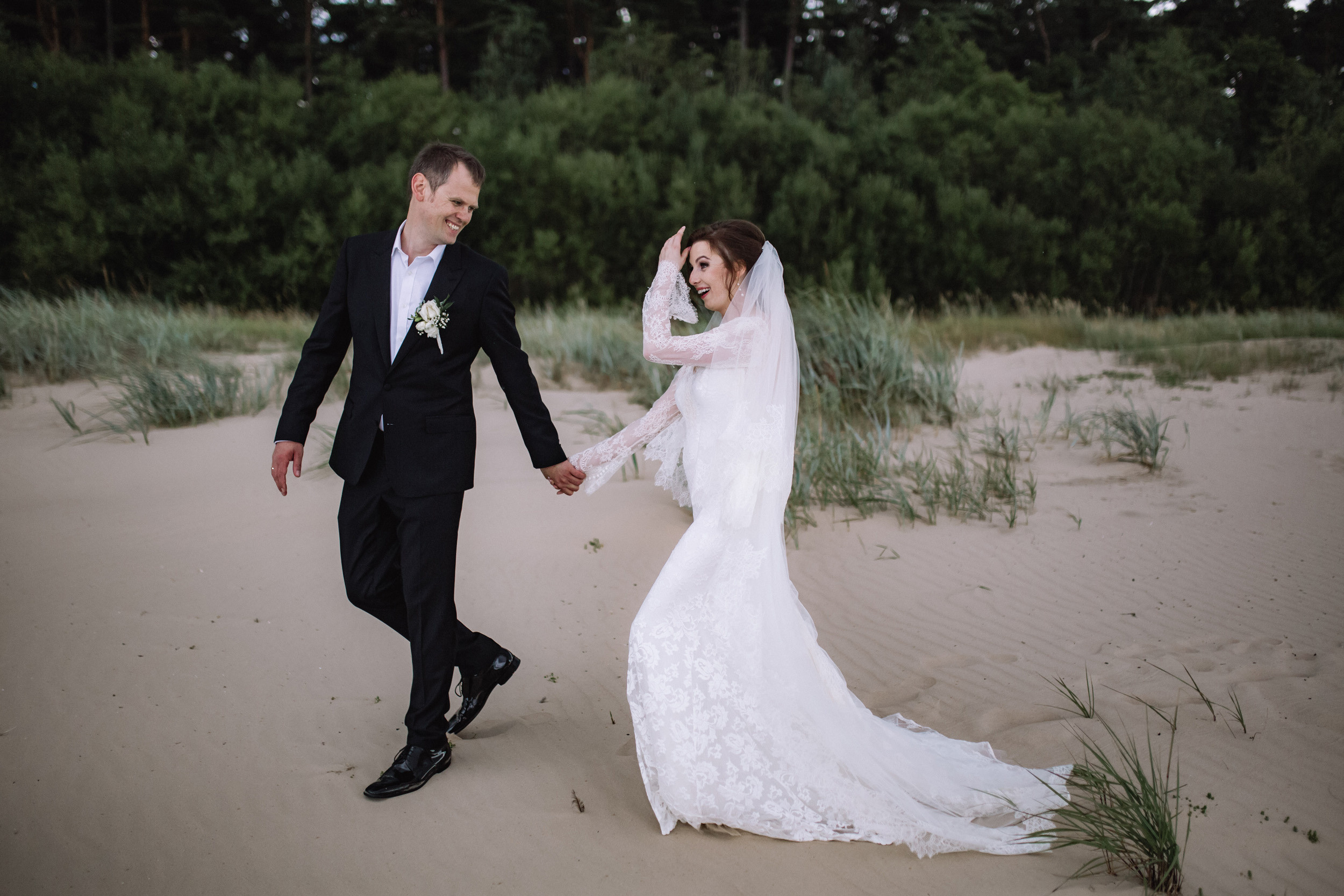 Wedding in Jurmala. Wedding and portrait photographer in Poland Vitali Frozen