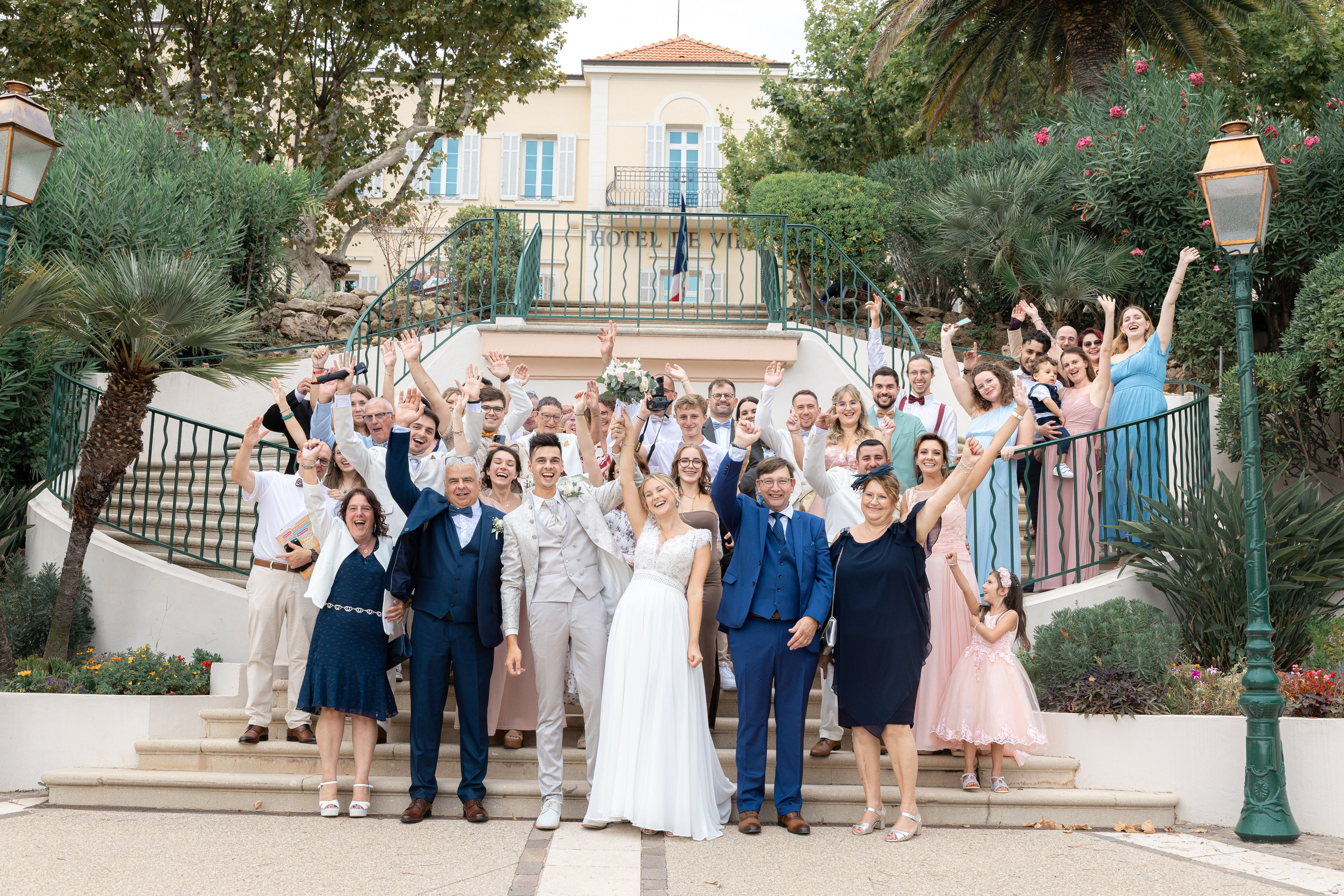 Julie & Aurélien. Wedding-Family photographer, South of France–Paris, Valentina Acrement