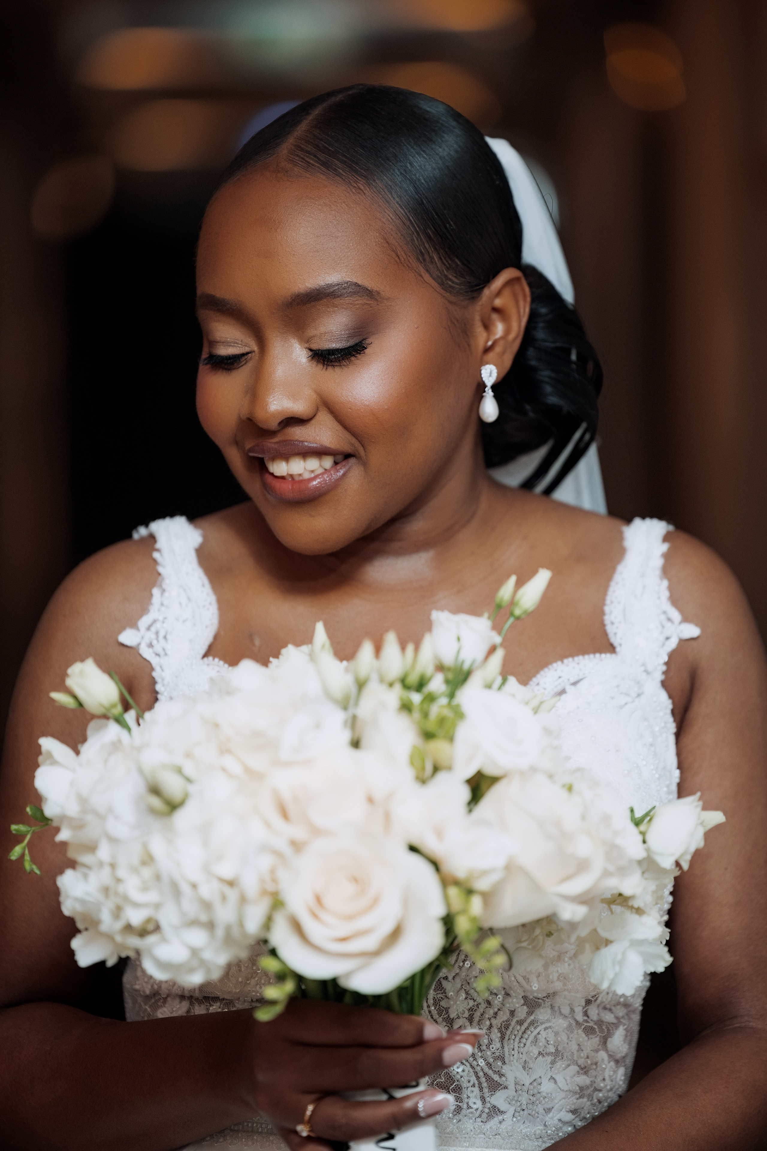 Nawik e Ethson. Fazemos o seu casamento ser lembrado por gerações