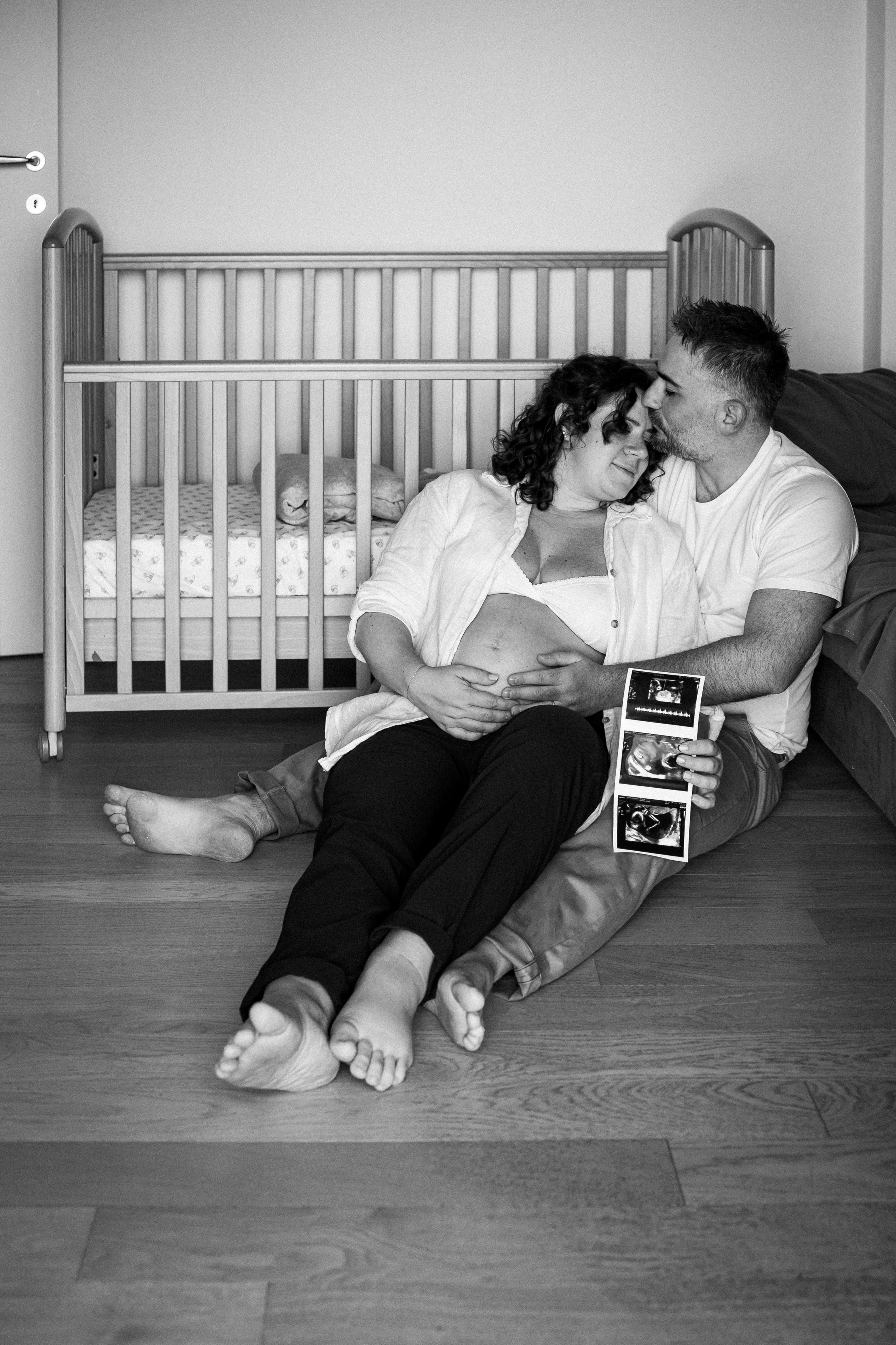 Maternity. Olis.Visual Photographer in Milan | Vacation Photo Walks Personal Portraits Brand Content