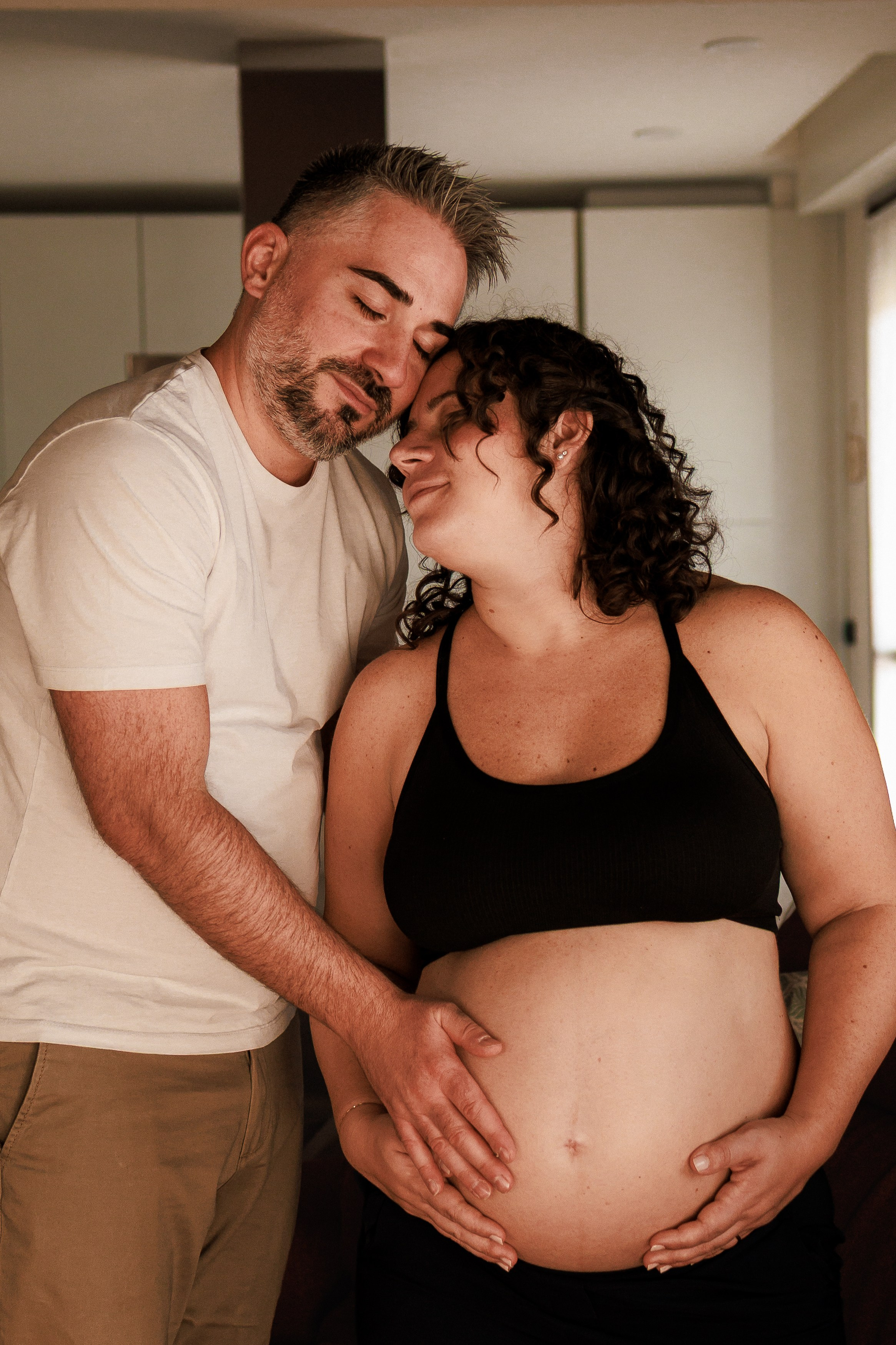 Maternity. Olis.Visual Photographer in Milan | Vacation Photo Walks Personal Portraits Brand Content