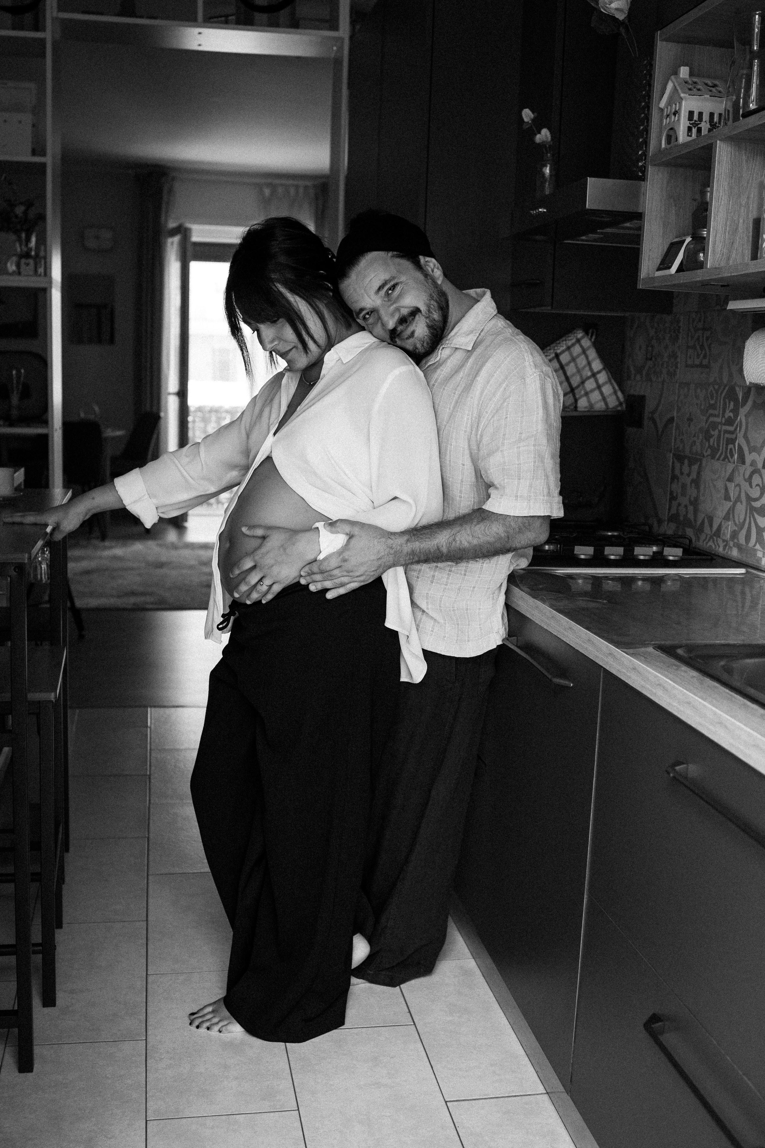 Maternity. Olis.Visual Photographer in Milan | Vacation Photo Walks Personal Portraits Brand Content