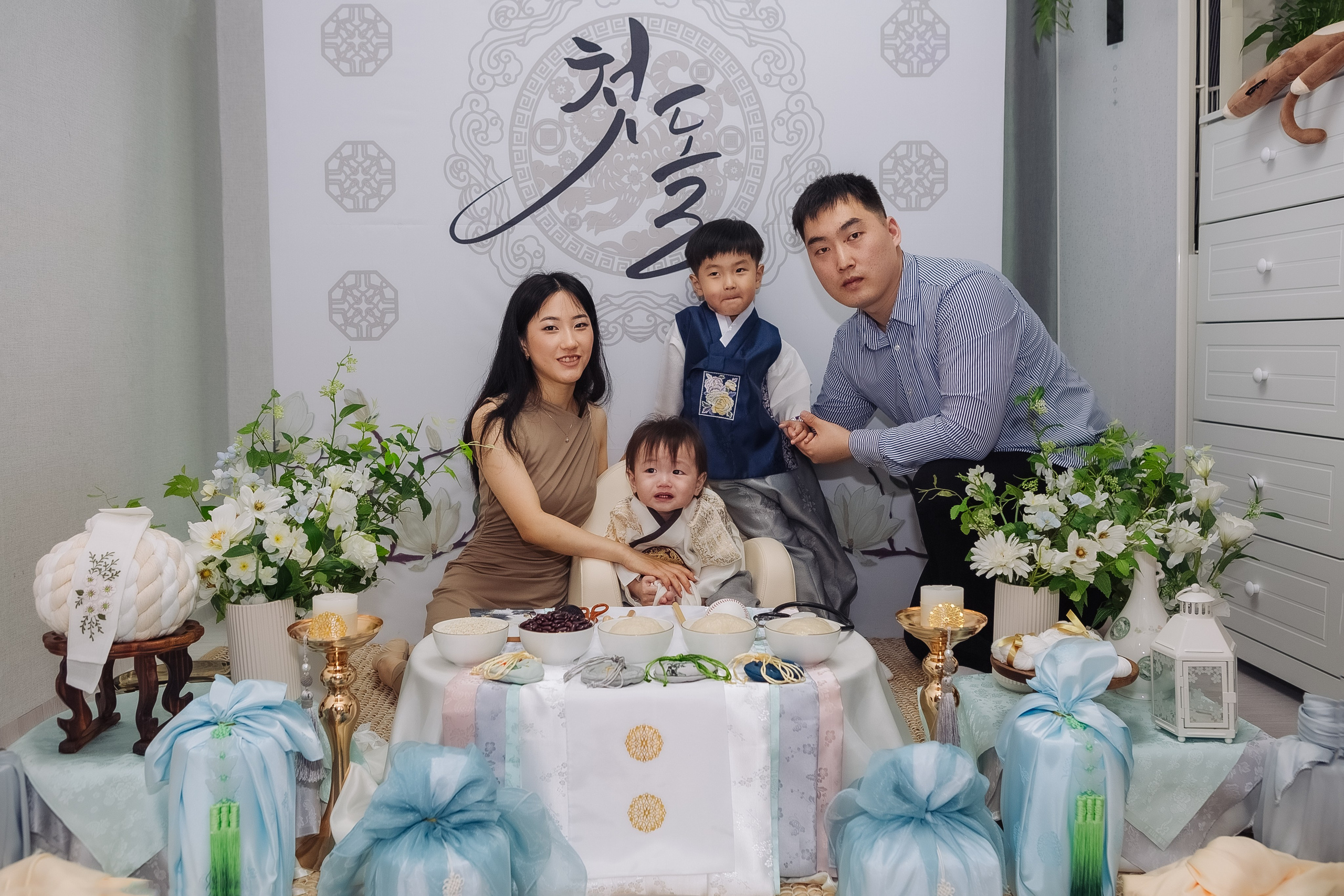 Тео дома и в ресторане. Фотограф беременности, ньюборн и годовасиков в Корее Жанна Хан