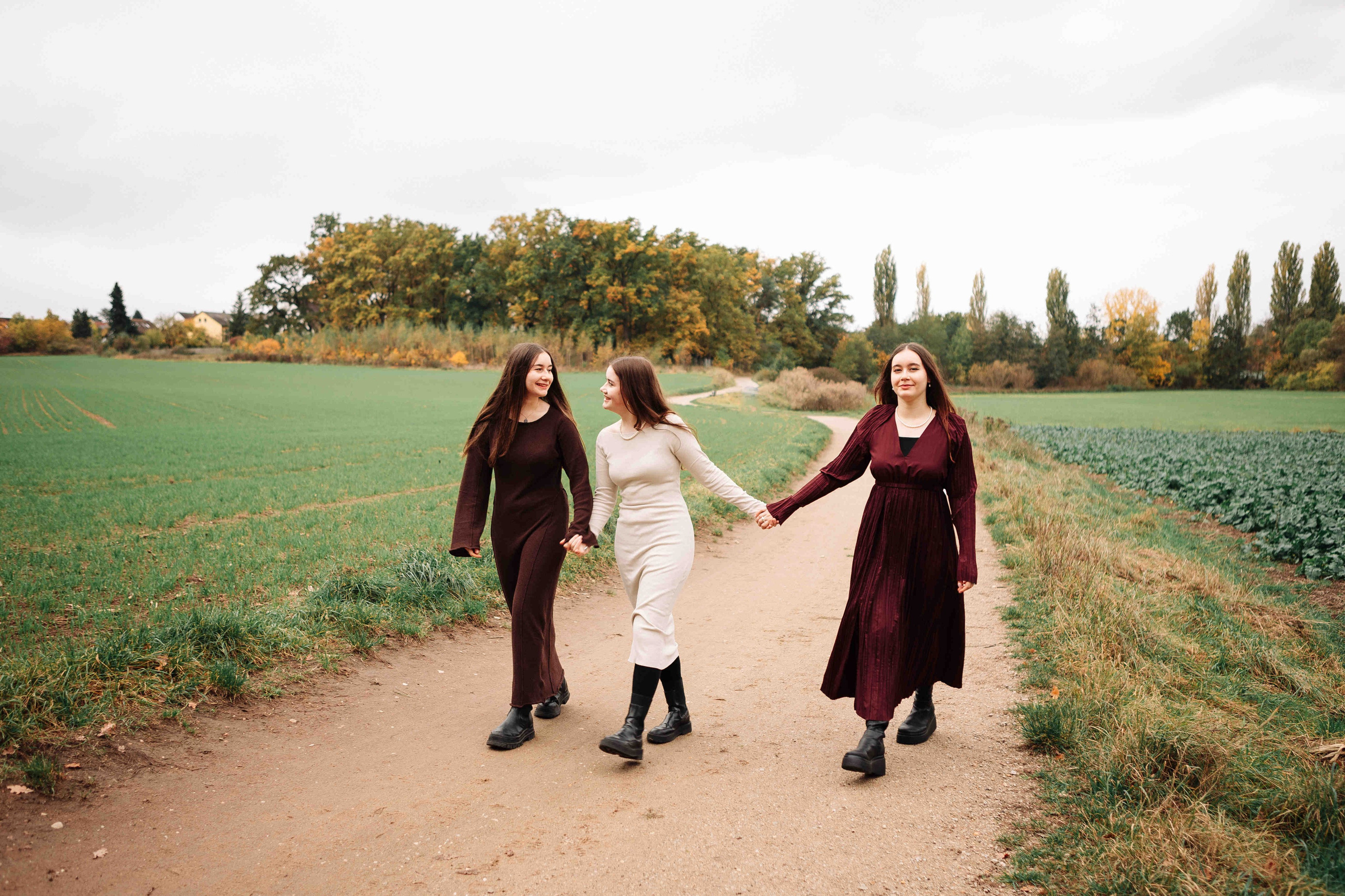 BIG OAK, BIG FAMILY. Https://shi-photo.com/