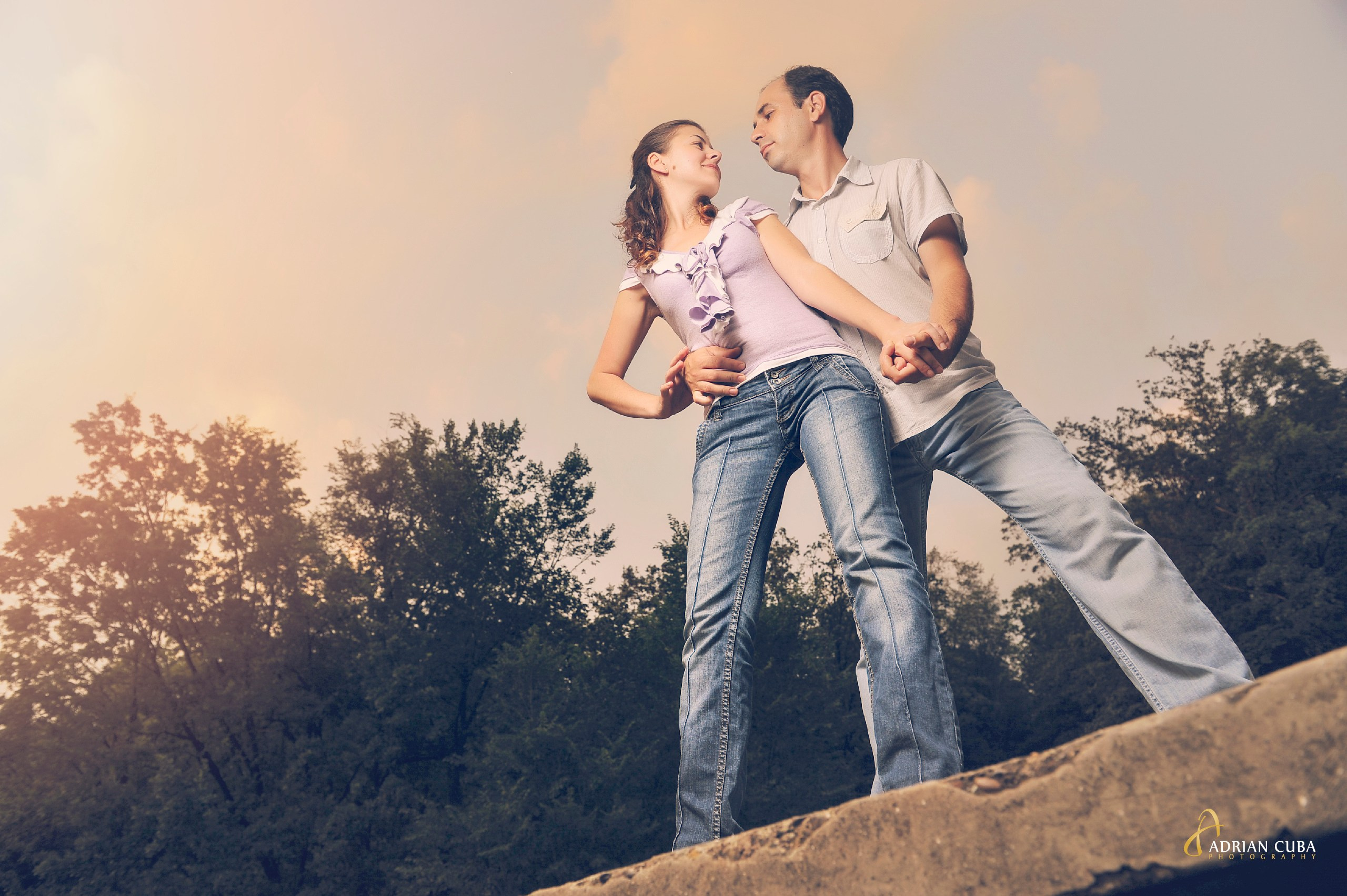 Sedinta foto Save the Date Iasi | Fotografie de logodna realizata de Adrian Cuba