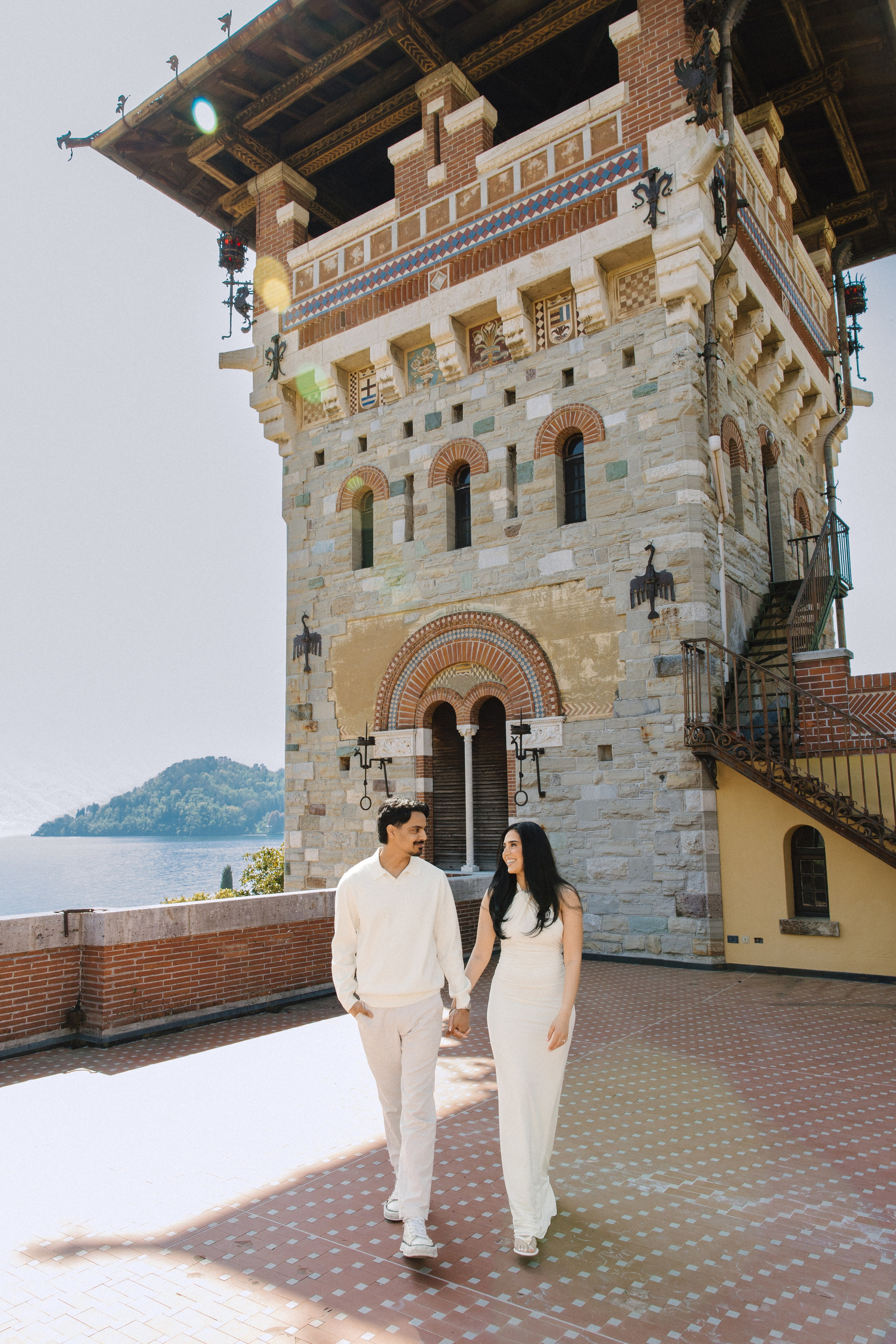 Vish & Kajal. Wedding photographer in Italy