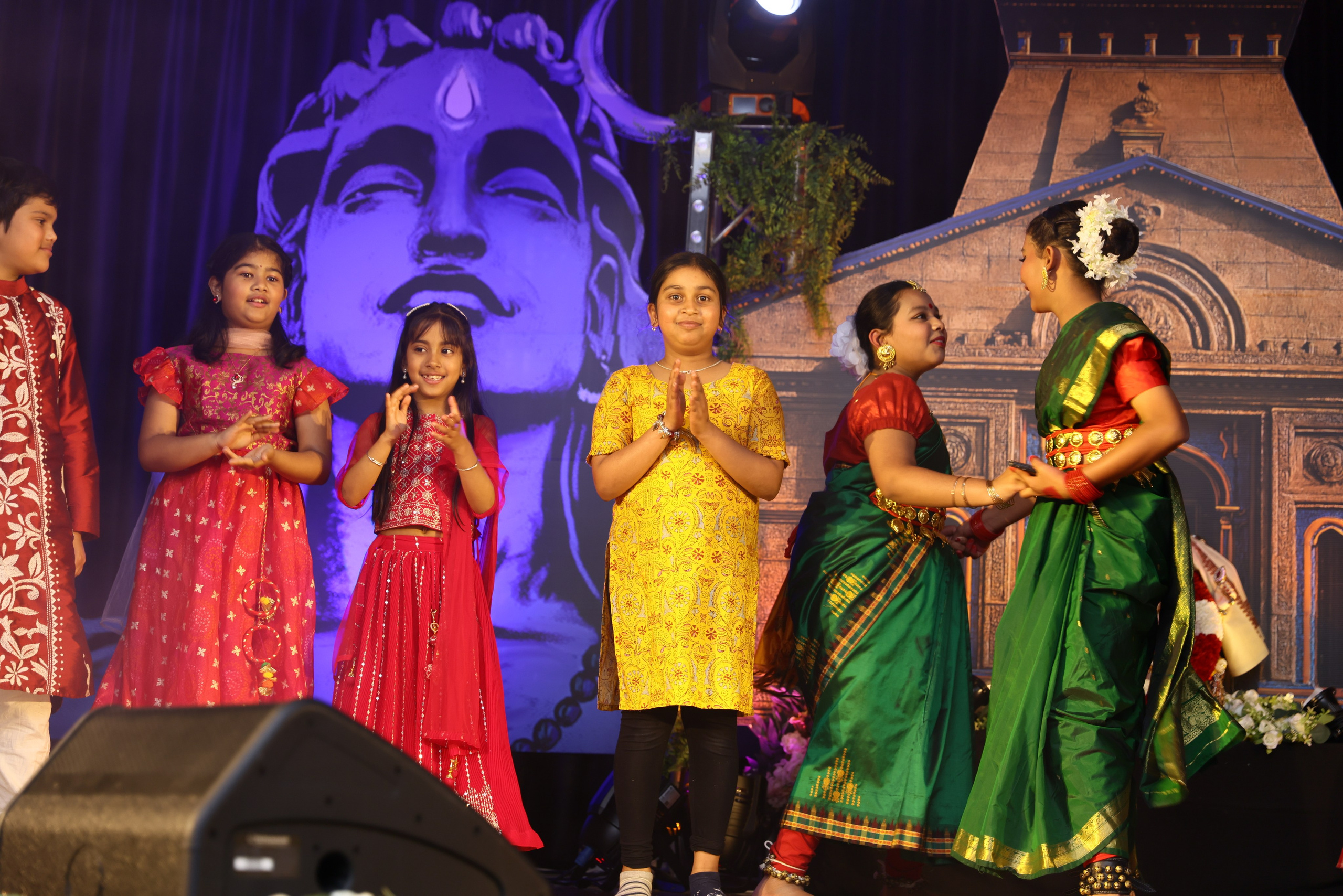 Nbysa Sydney. MHCreative is family-oriented photographer based in SYDNEY