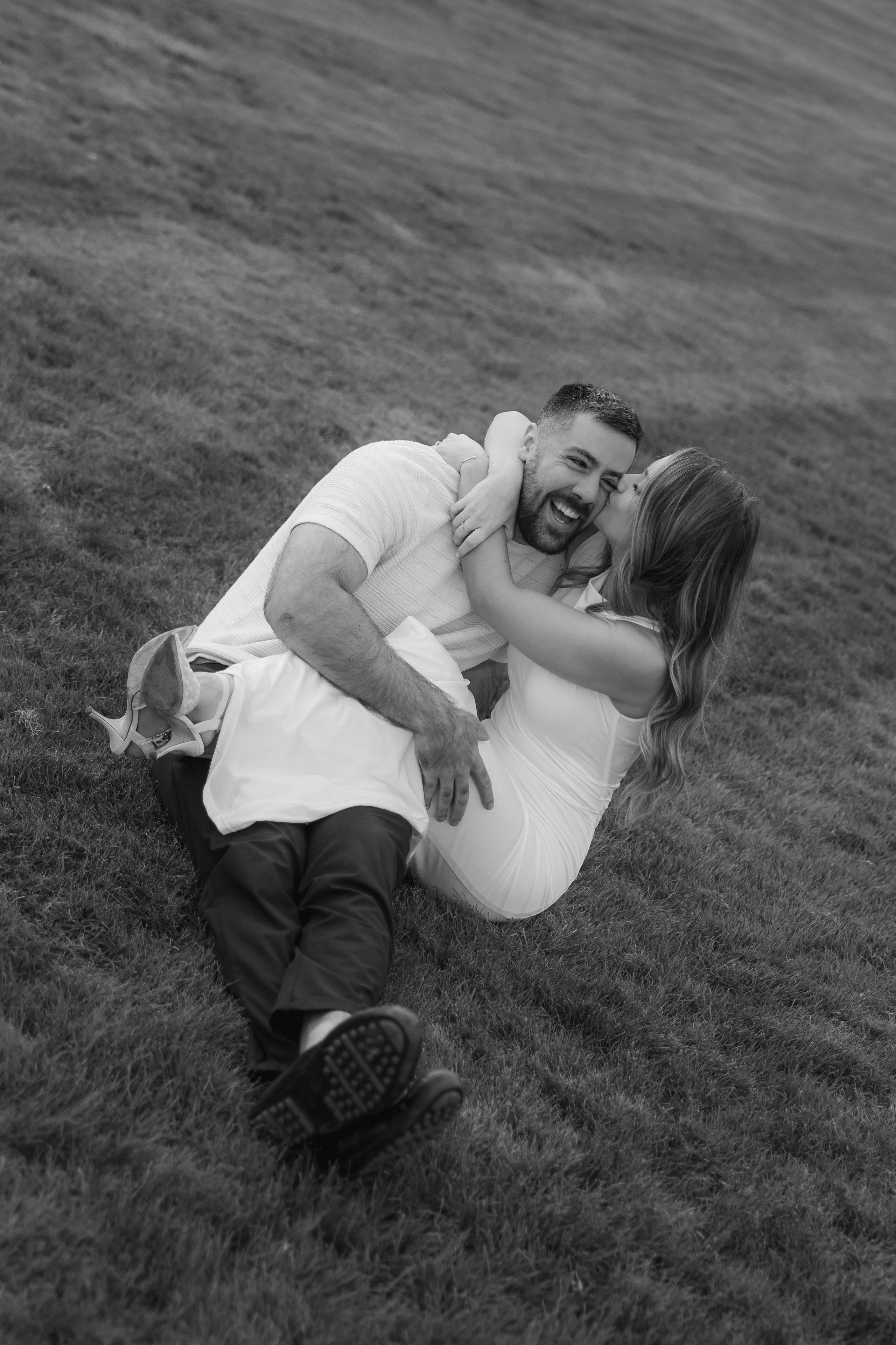 Coastal Elegance in Newport. Rhode Island Wedding Photographer Tati Simpson