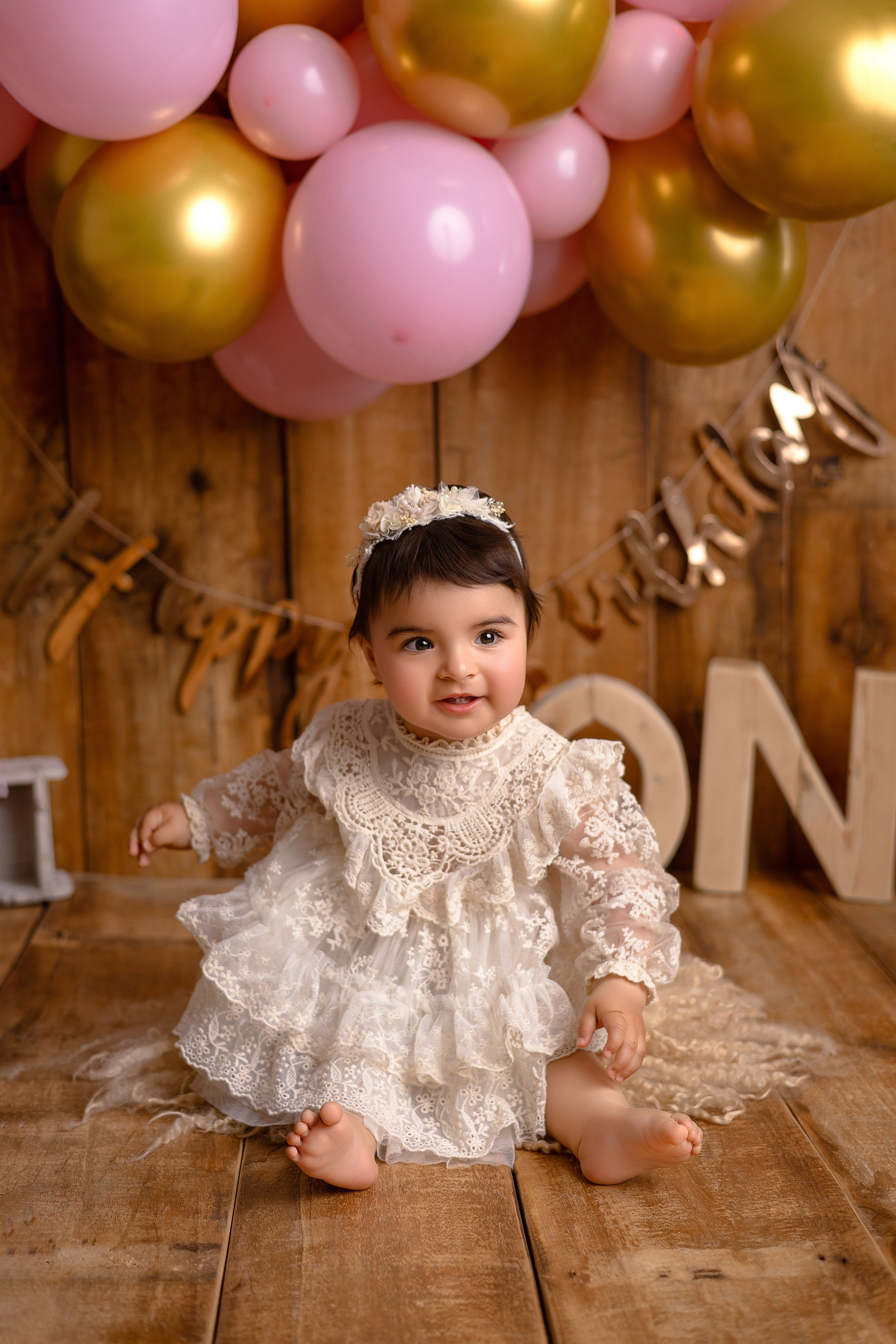 Erste Geburtstag „Cake Smash“. Neugeborene- Schwangerschaft- und Kinder Fotografin in Lehre