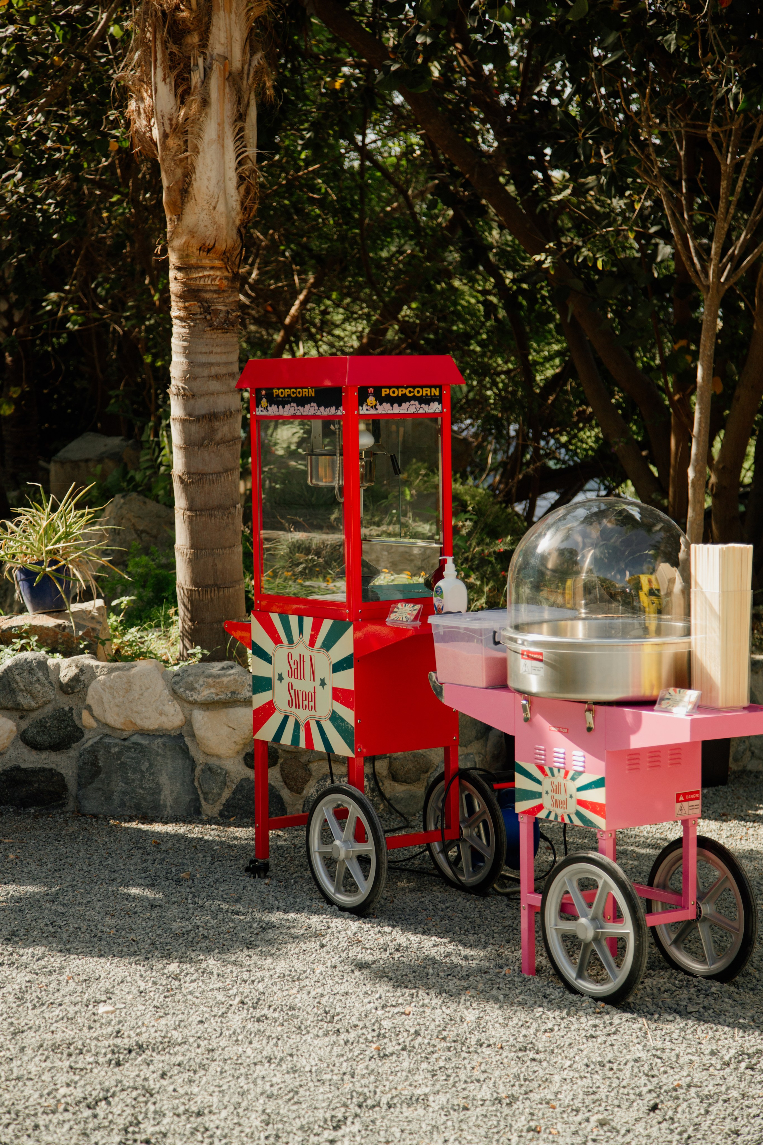 Payabl. Summer Party. Family and business portrait’s photographer in Cyprus