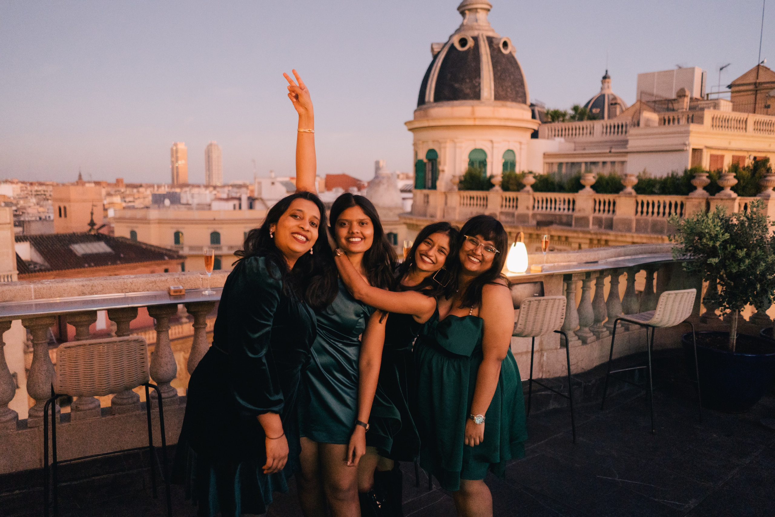 Girls in BCN. Photographer Kristina Dorina