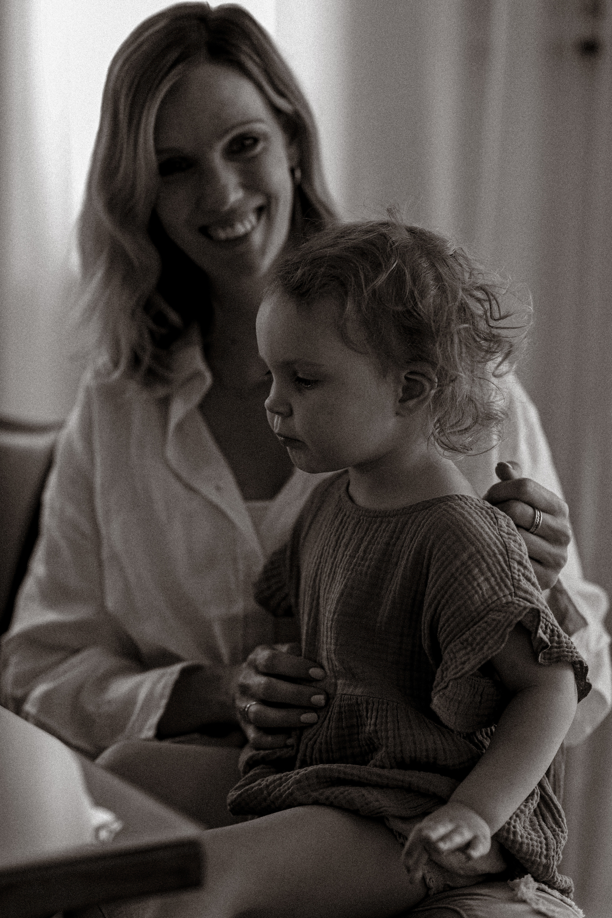 Homestory-Fotografie | Authentische Familienmomente zu Hause | Albina Vaniyants. Professionelle Familienfotografie, Kinderfotografie und Portraitfotografie in Linz, Oberösterreich - Albina Vaniyants, Fotografin aus OÖ