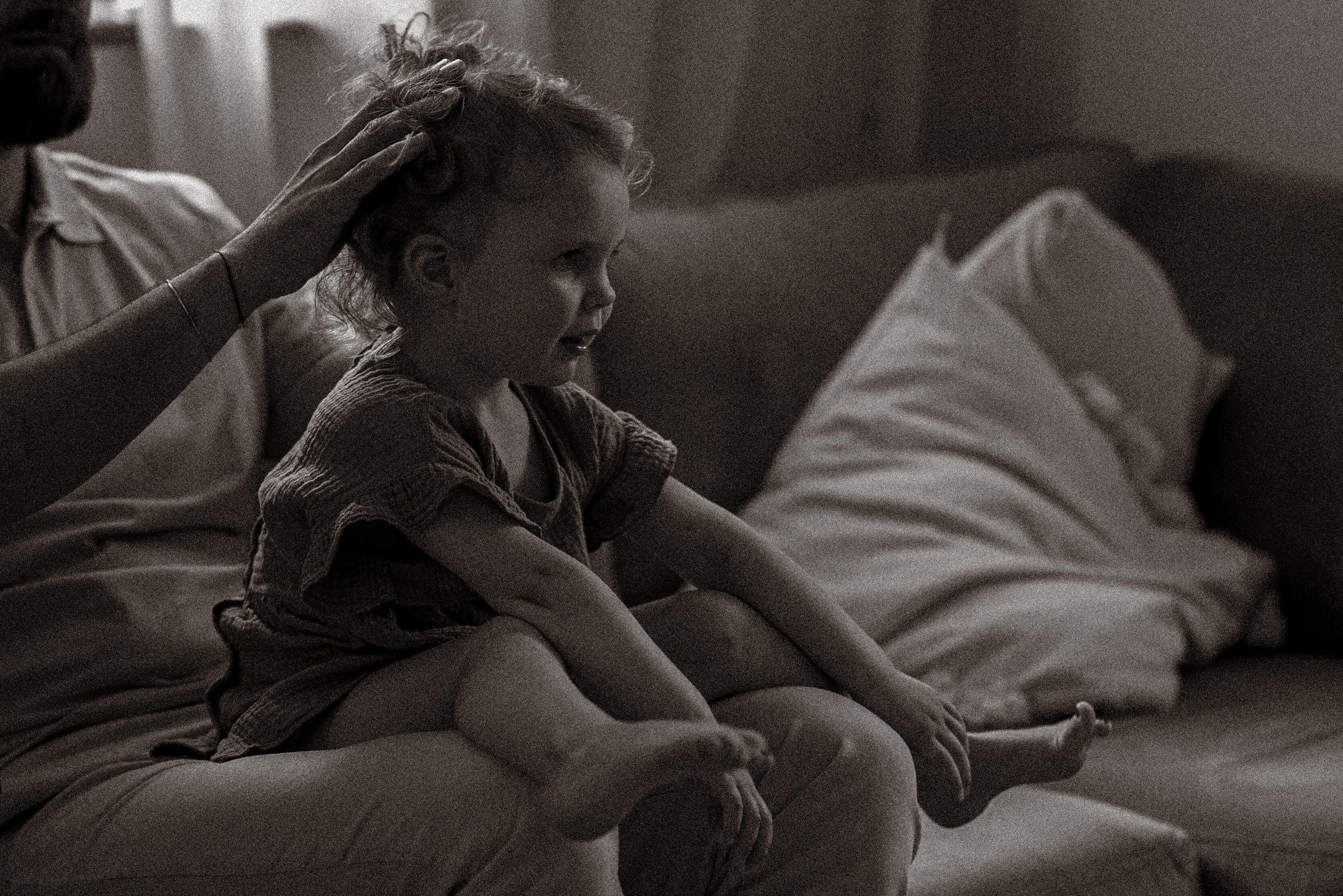 Homestory-Fotografie | Authentische Familienmomente zu Hause | Albina Vaniyants. Professionelle Familienfotografie, Kinderfotografie und Portraitfotografie in Linz, Oberösterreich - Albina Vaniyants, Fotografin aus OÖ