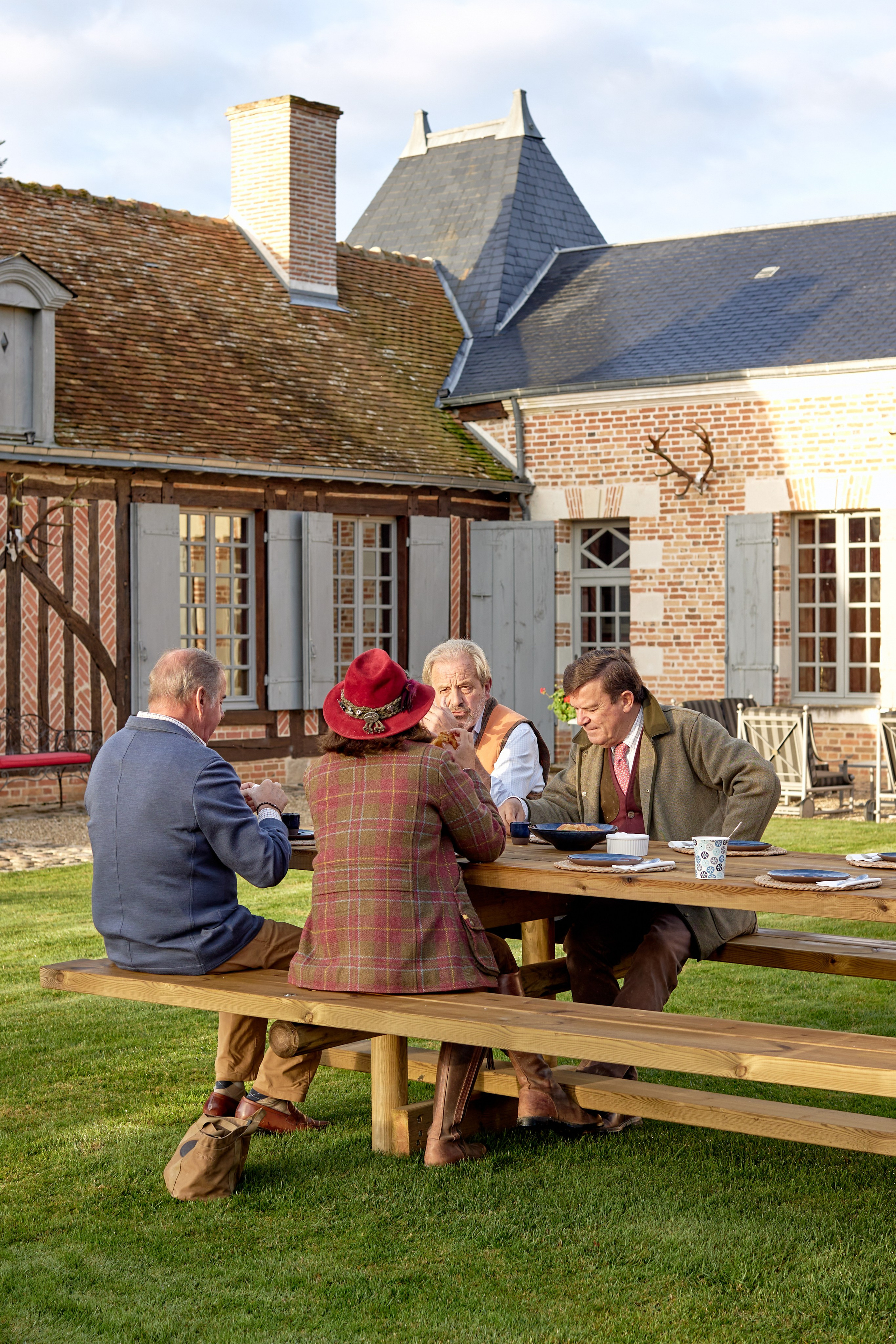 Hunting in France. Amazing photo session at a time convenient for you. Y