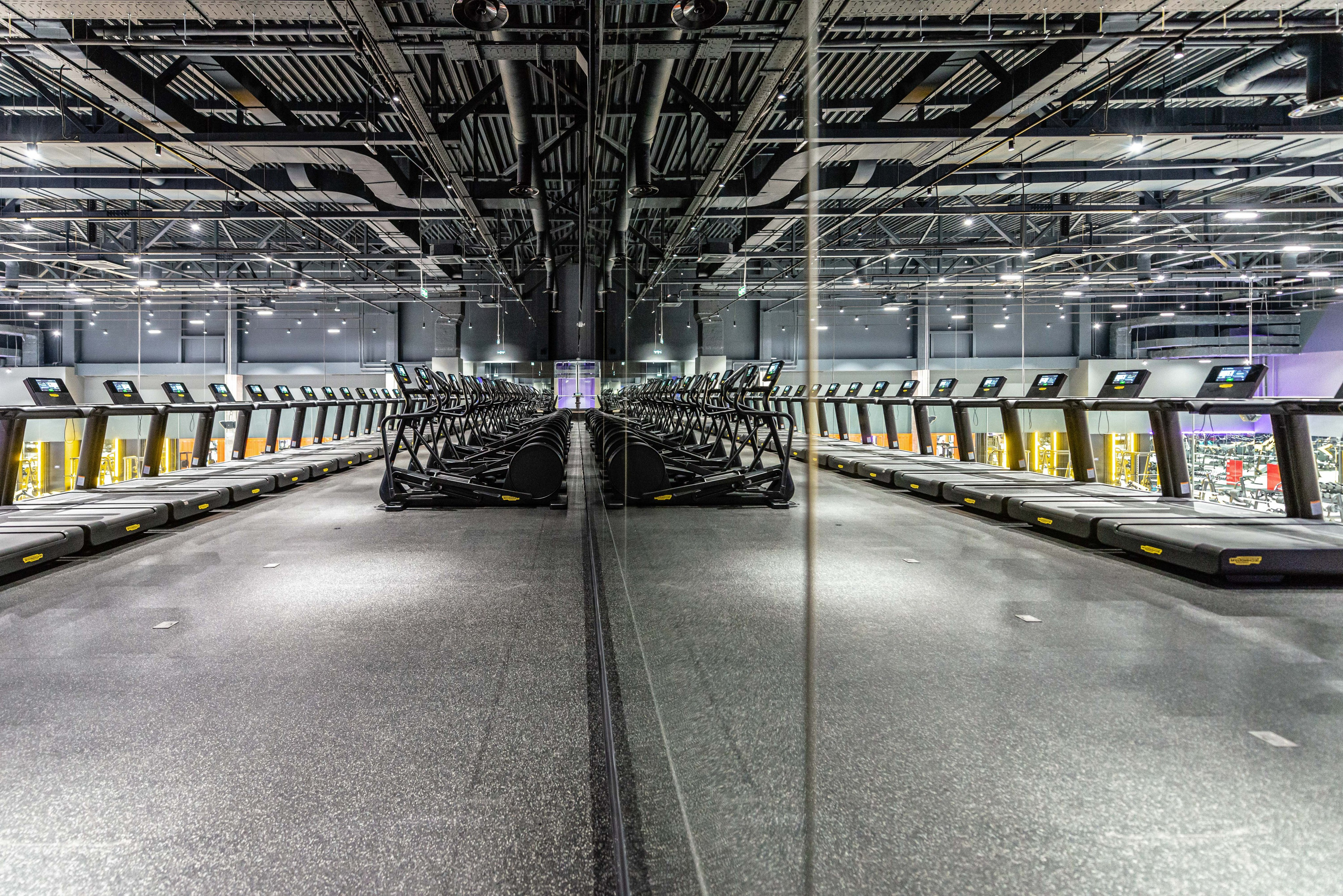 DDX Fitness в ТЦ Место встречи Янтарь. ФОТОГРАФ МЕКСИКА КИНТАНА-РОО