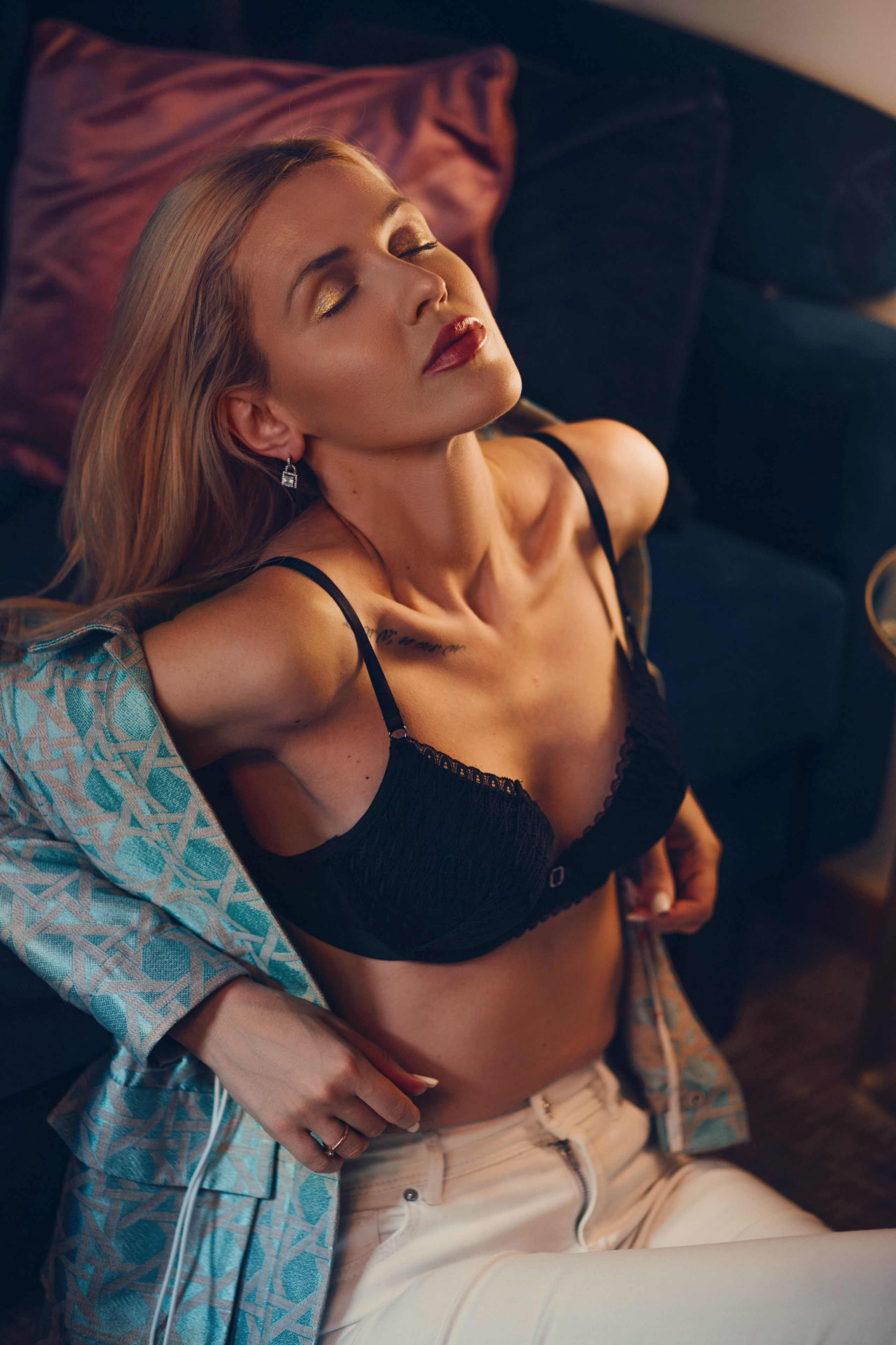 Women. Portrait family photographer in Berlin Elena Zakh