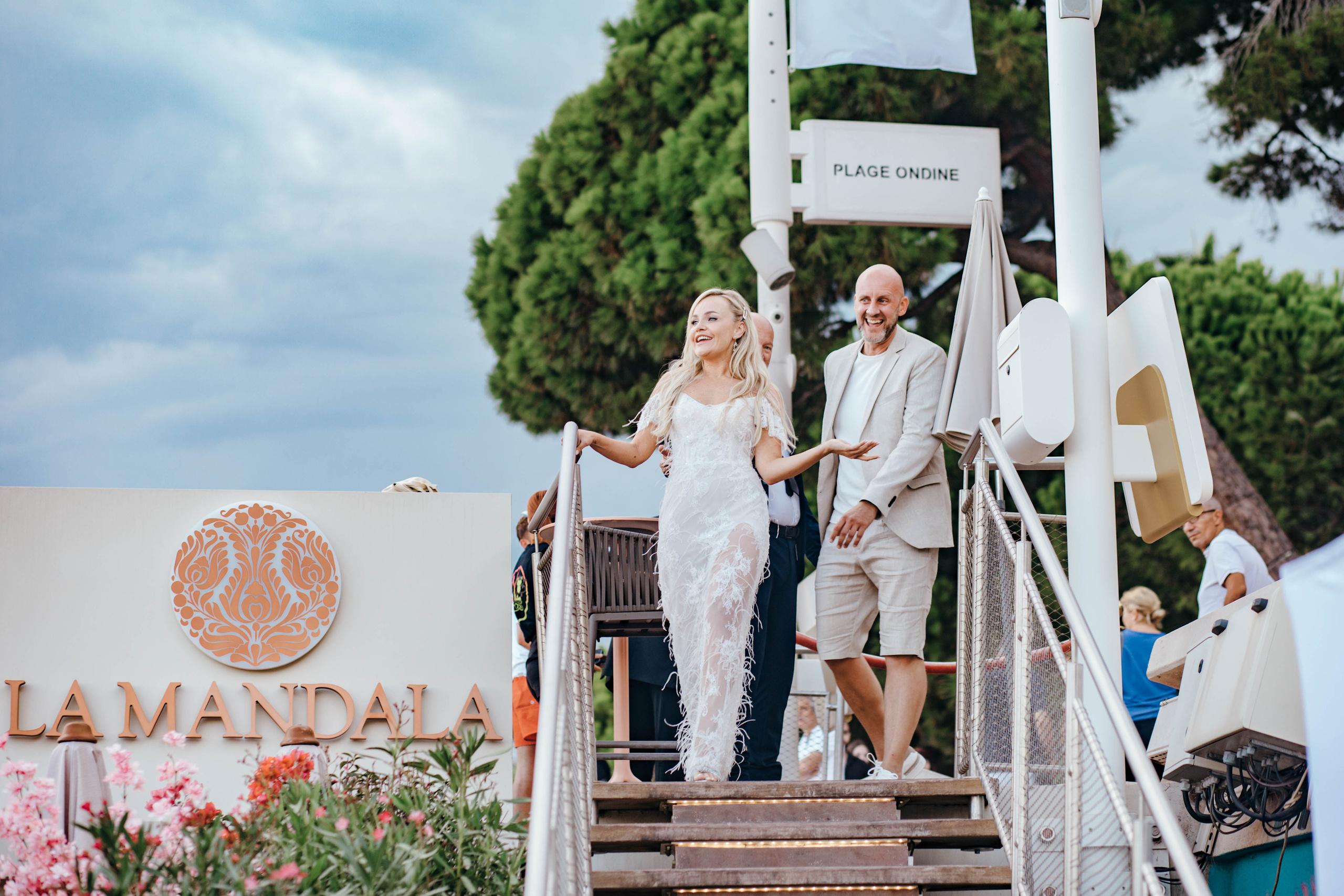 Jenna and André 09/2022. Portrait family photographer in Berlin Elena Zakh