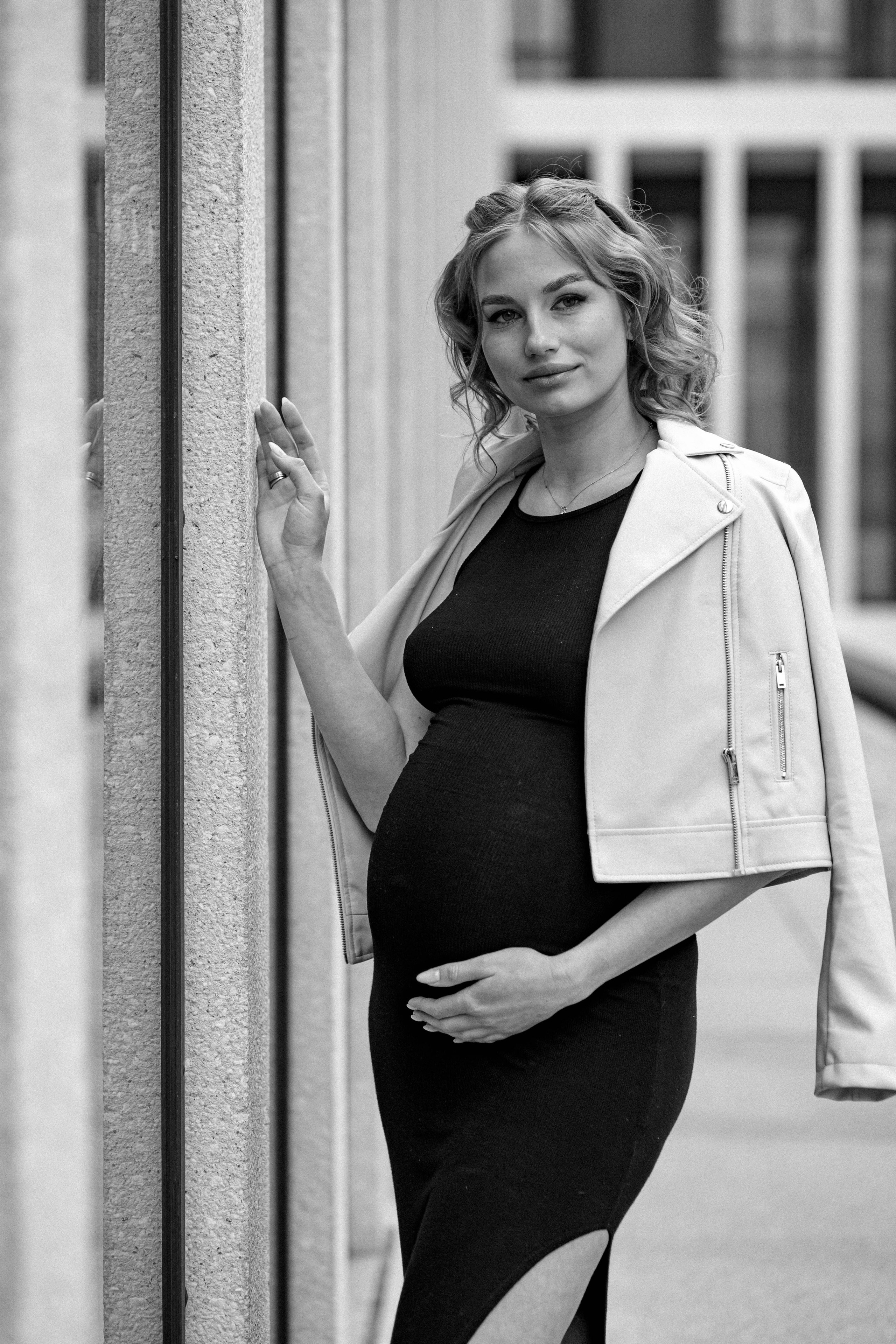 Women. Portrait family photographer in Berlin Elena Zakh