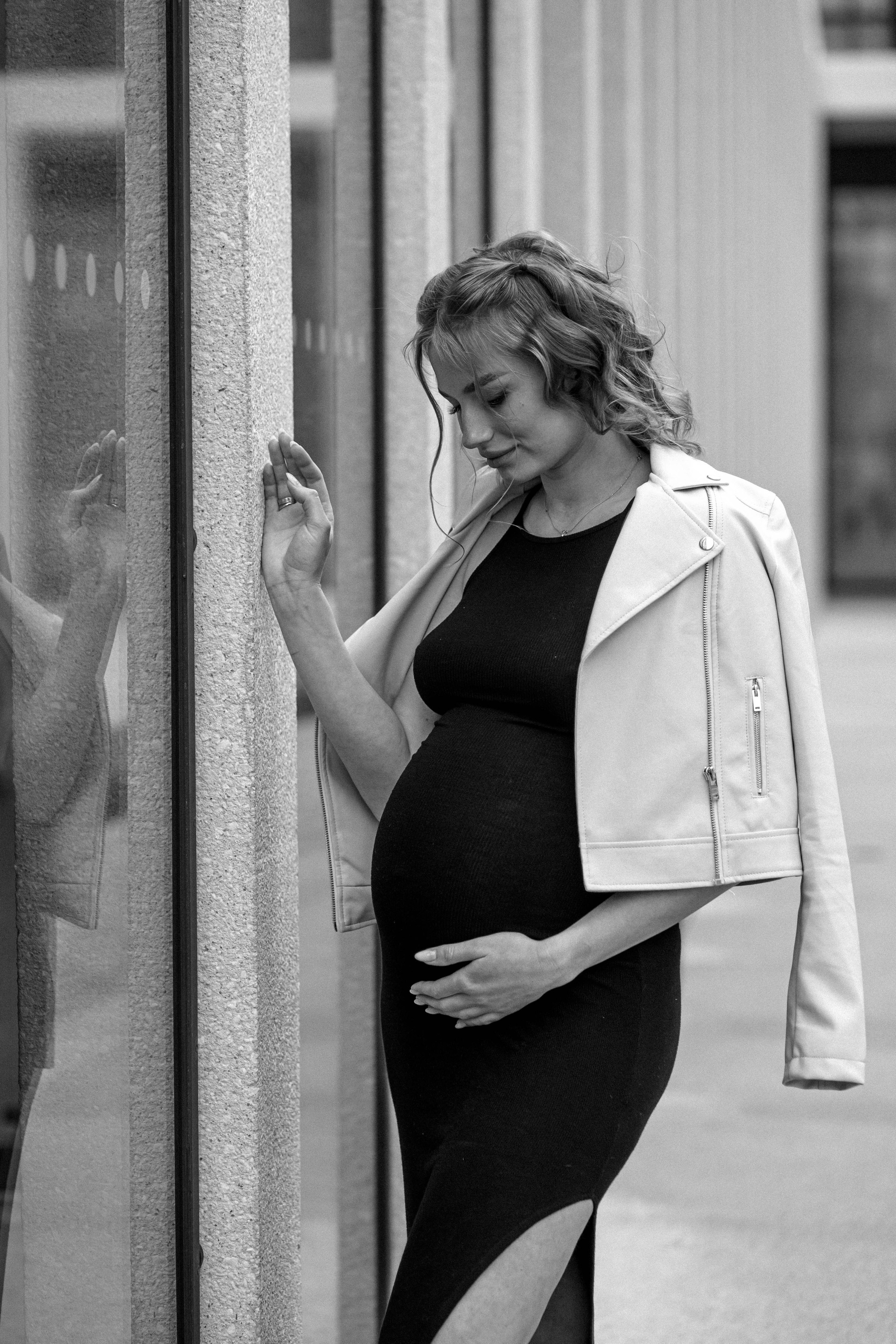 Women. Portrait family photographer in Berlin Elena Zakh