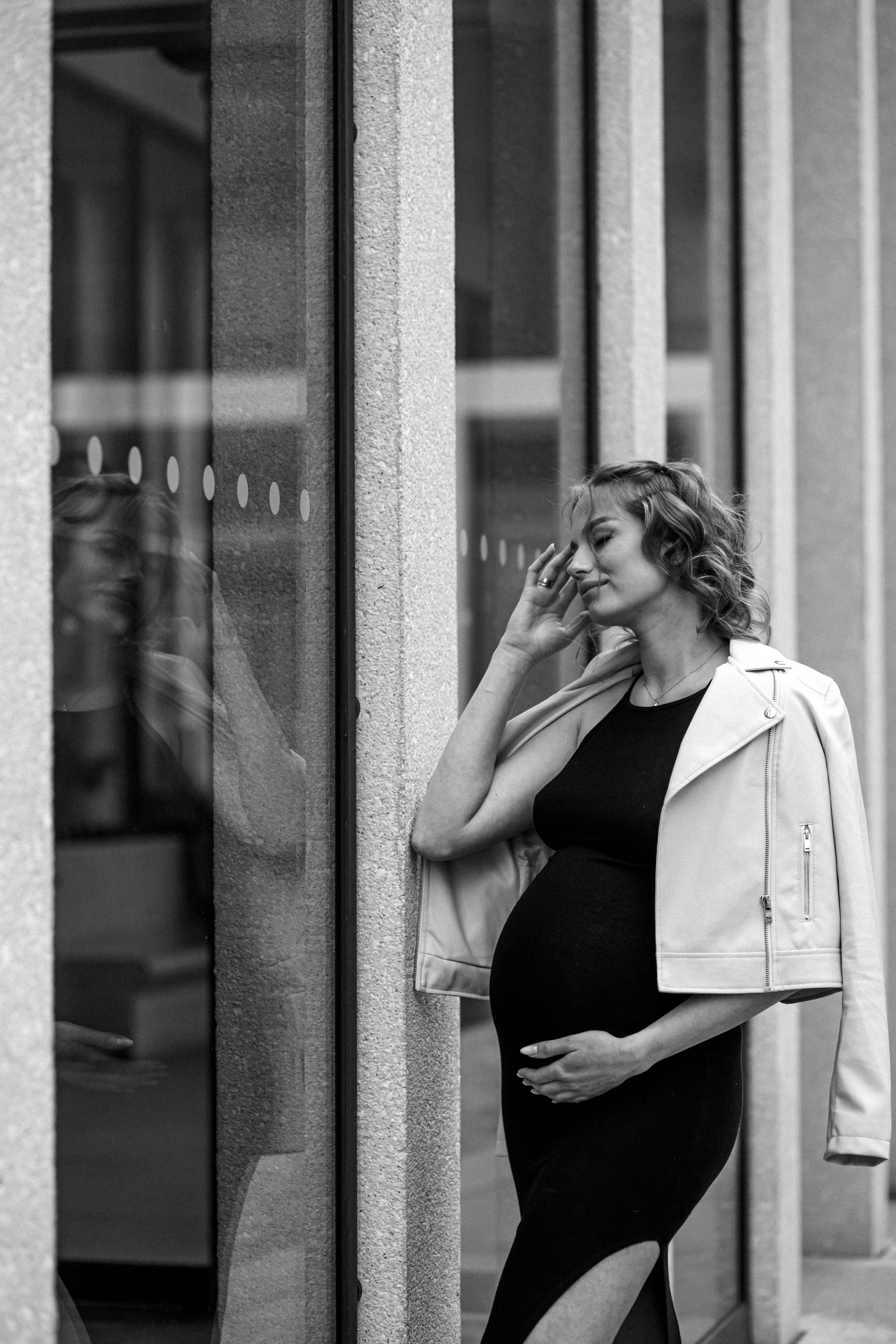 Women. Portrait family photographer in Berlin Elena Zakh