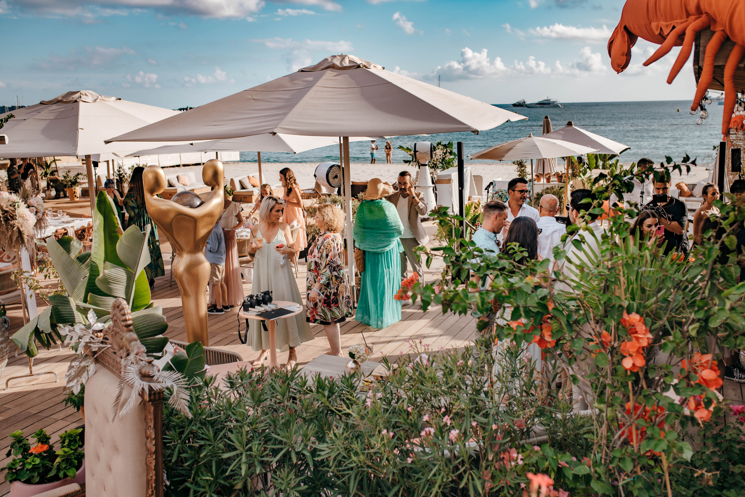 Jenna and André 09/2022. Portrait family photographer in Berlin Elena Zakh