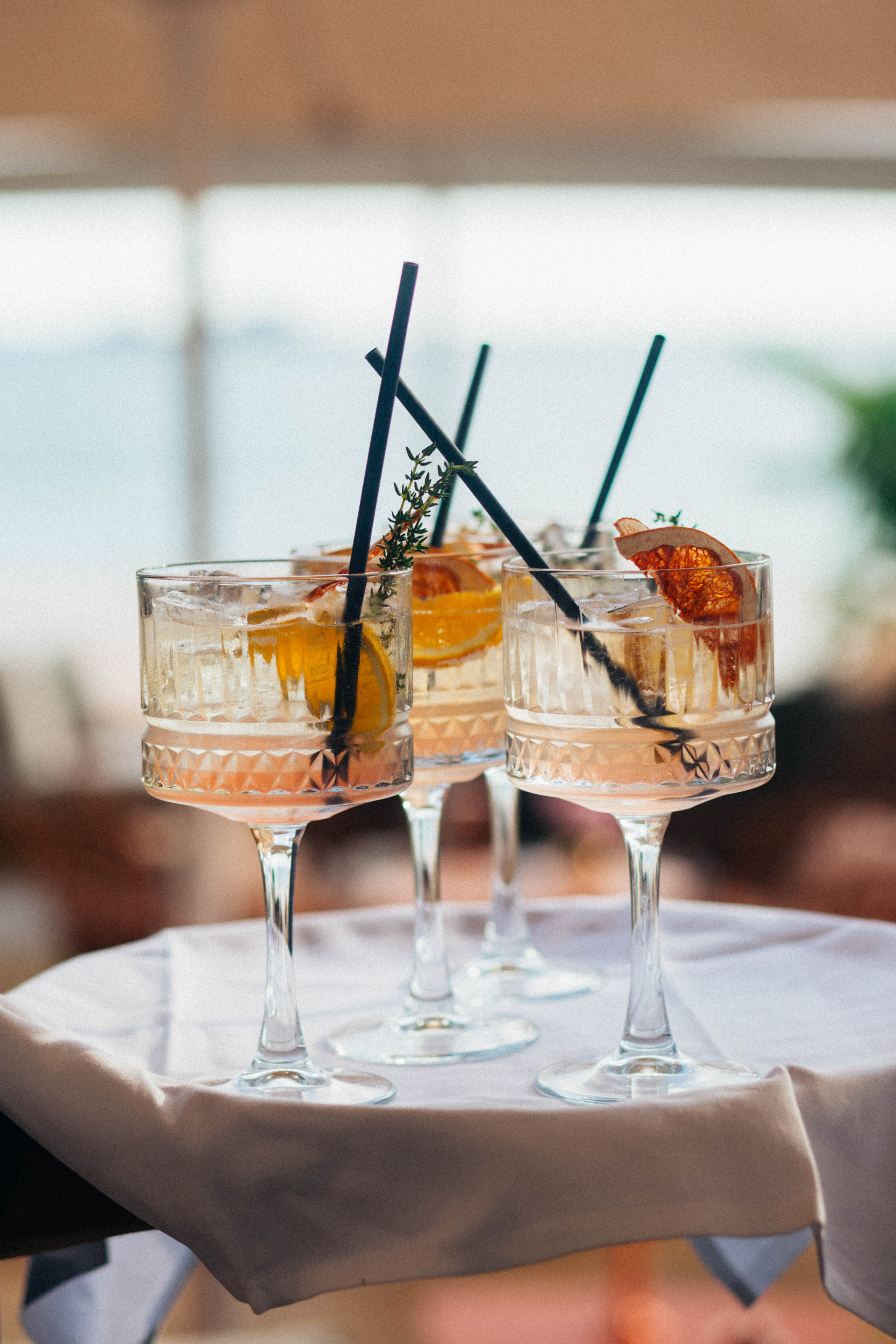 Jenna and André 09/2022. Portrait family photographer in Berlin Elena Zakh