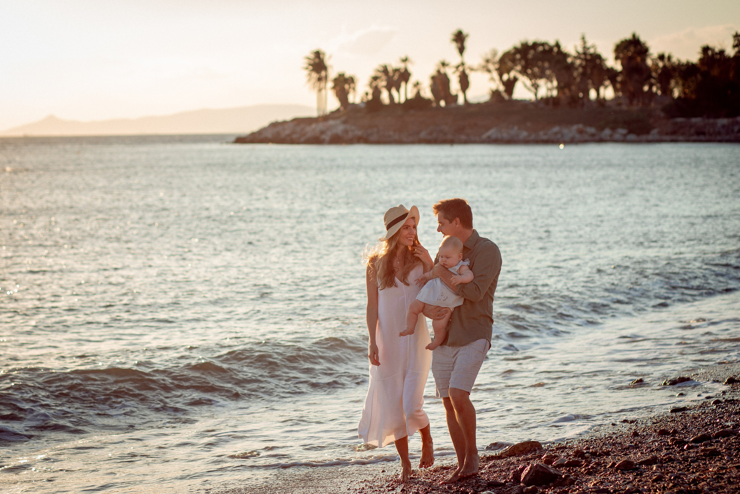 Barefoot Summer. Family Photographer in Greece