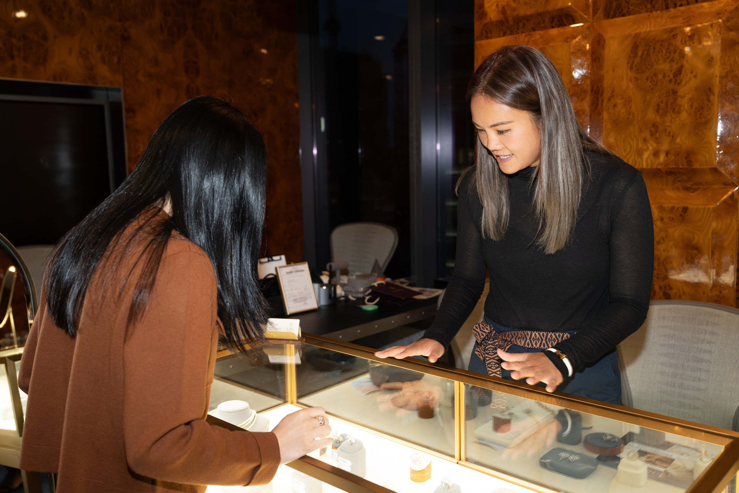 ETRA JEWELLERY. ФОТОГРАФ В ГОНКОНГЕ (СВАДЬБЫ, FASHION, СЕМЕЙНЫЕ, МЕРОПРИЯТИЯ, ФОТОПРОГУЛКИ)