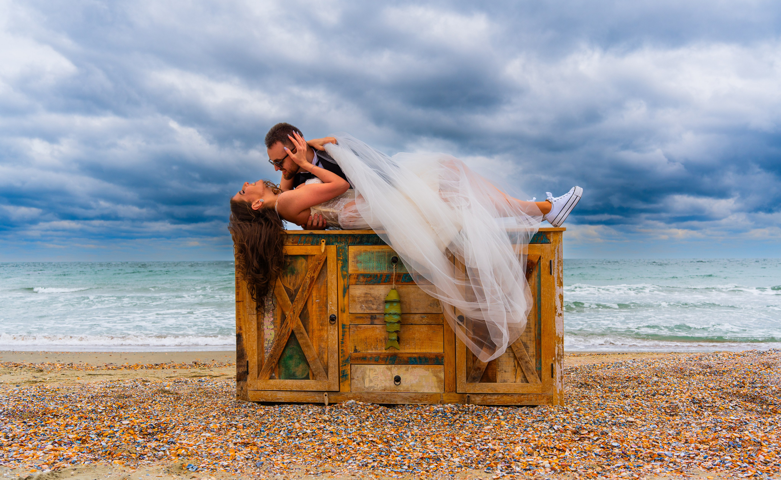 GEORGIANA&ALEX - TRASH THE DRESS. Fotograf Nuntă | Lucian Murgeanu - Fotograf Profesionist Evenimente