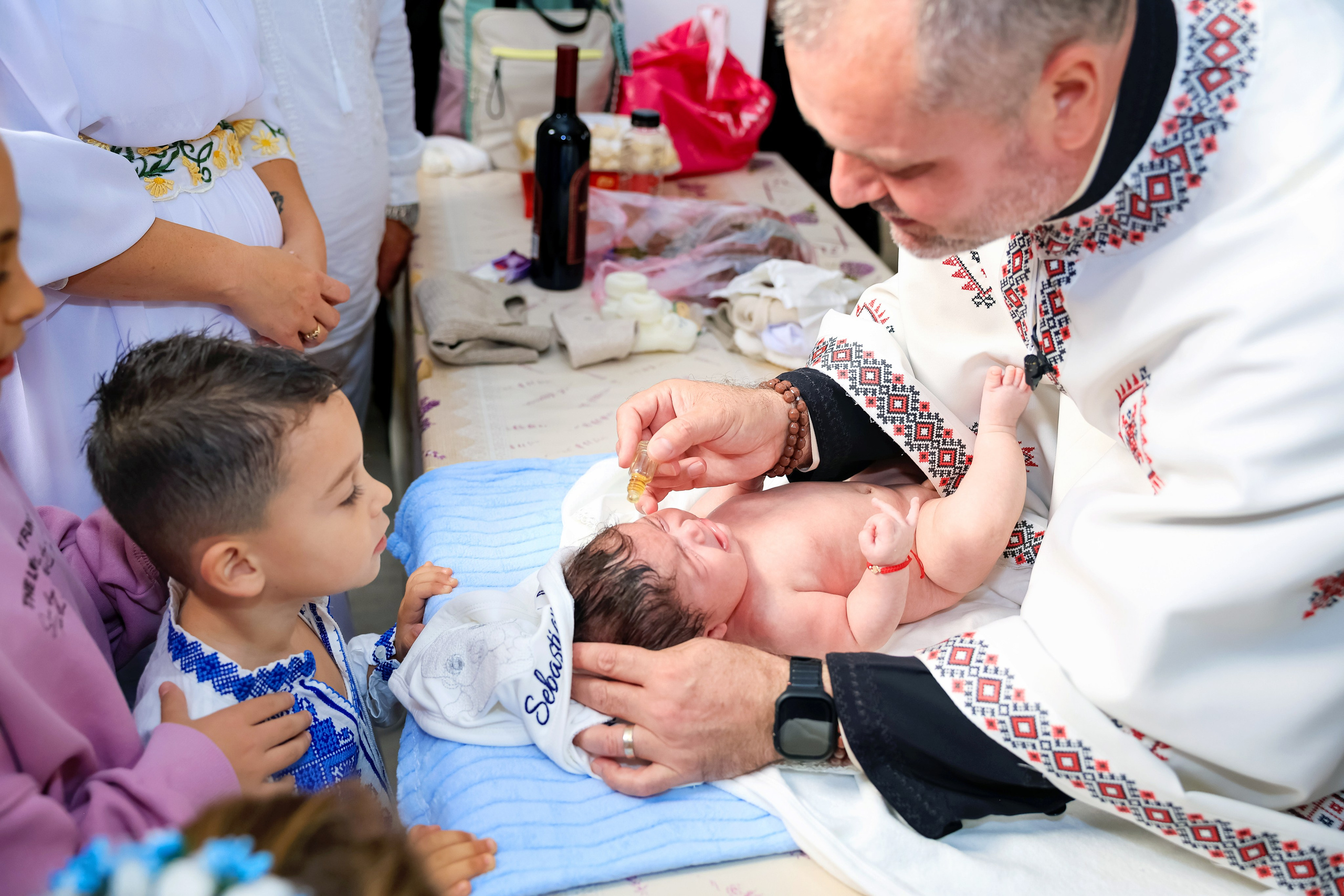 Andrei Sebastian. Moments By Gub