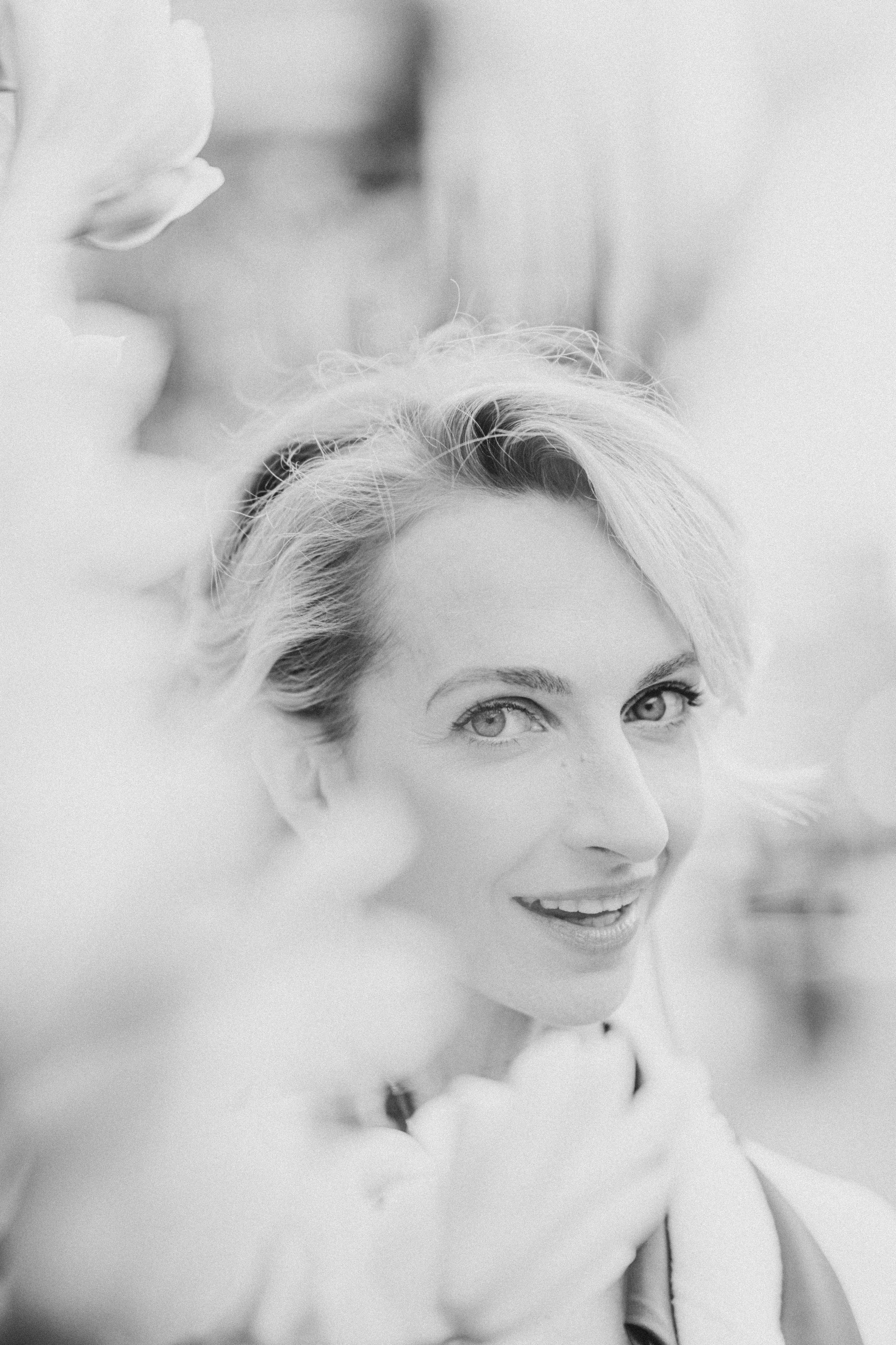 Magnolia in Chelsea with Myroslava. Tonya Kyrylenko photographer in London